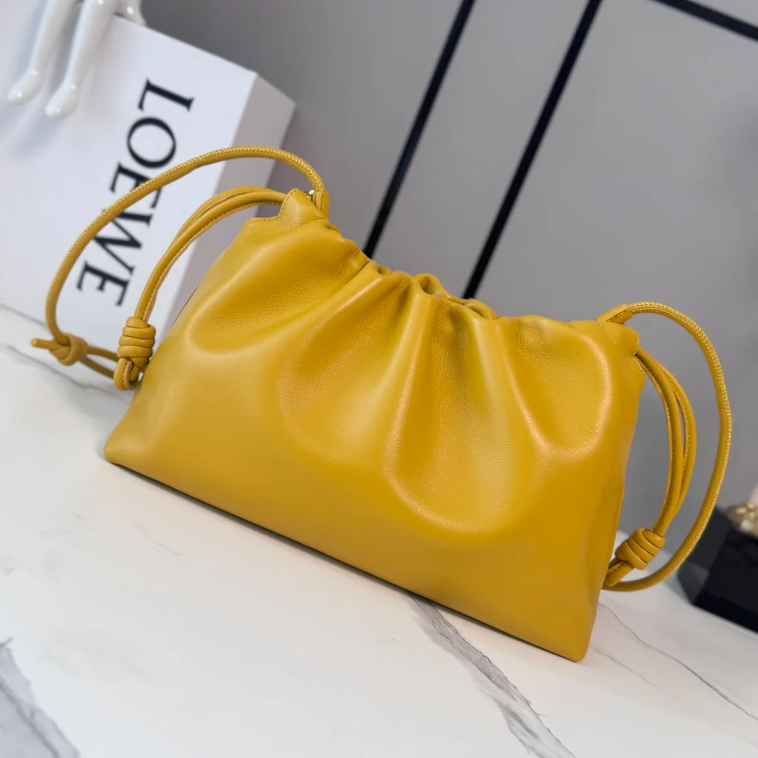 Классические Сумки Женские Loewe 17796957