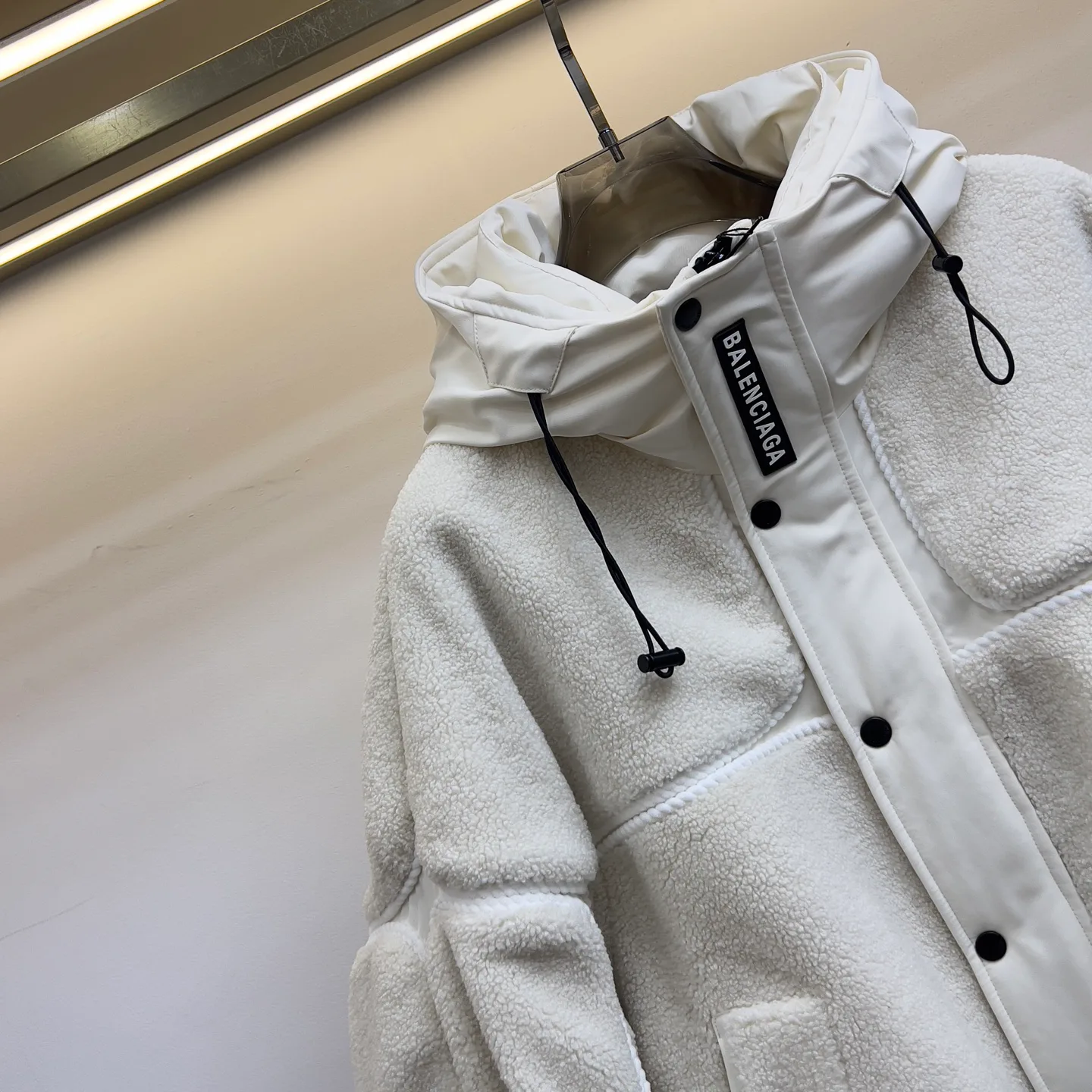 Куртки И Пуховики Женские Balenciaga 844048