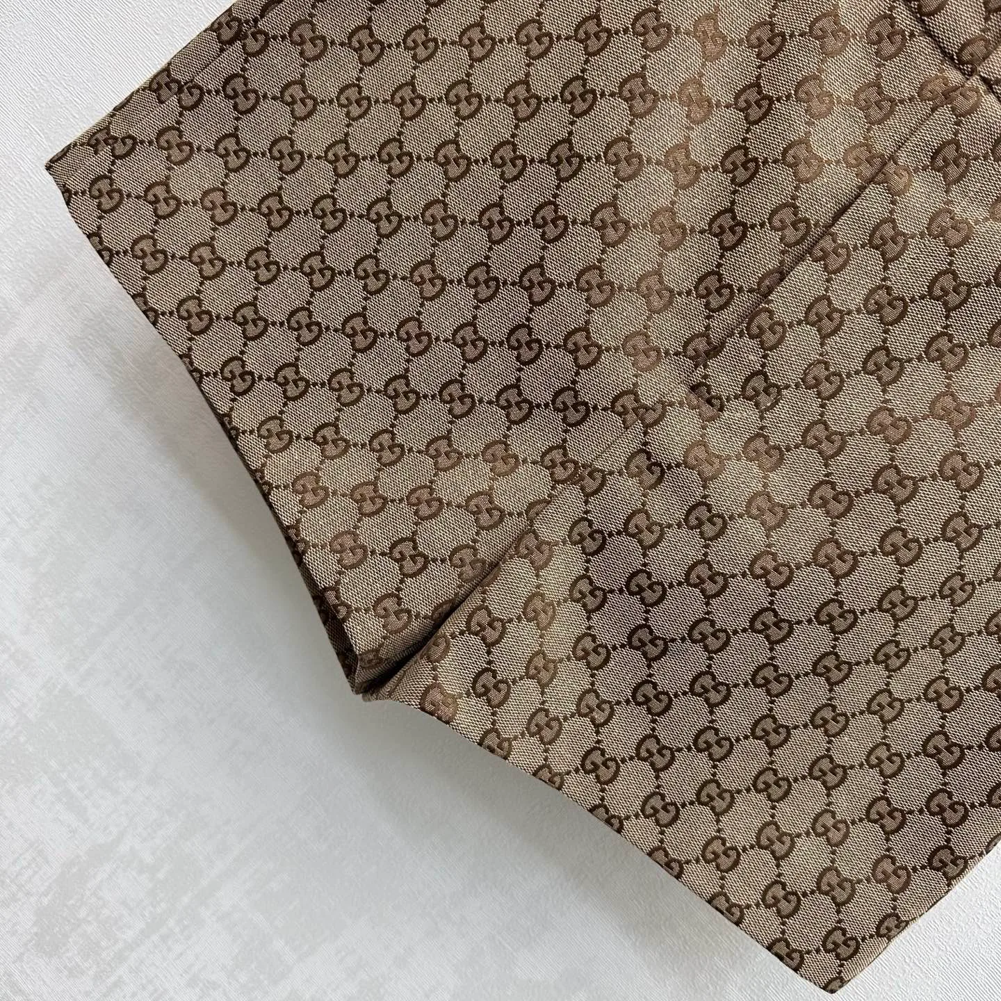 Шорты Женские Gucci 11463533
