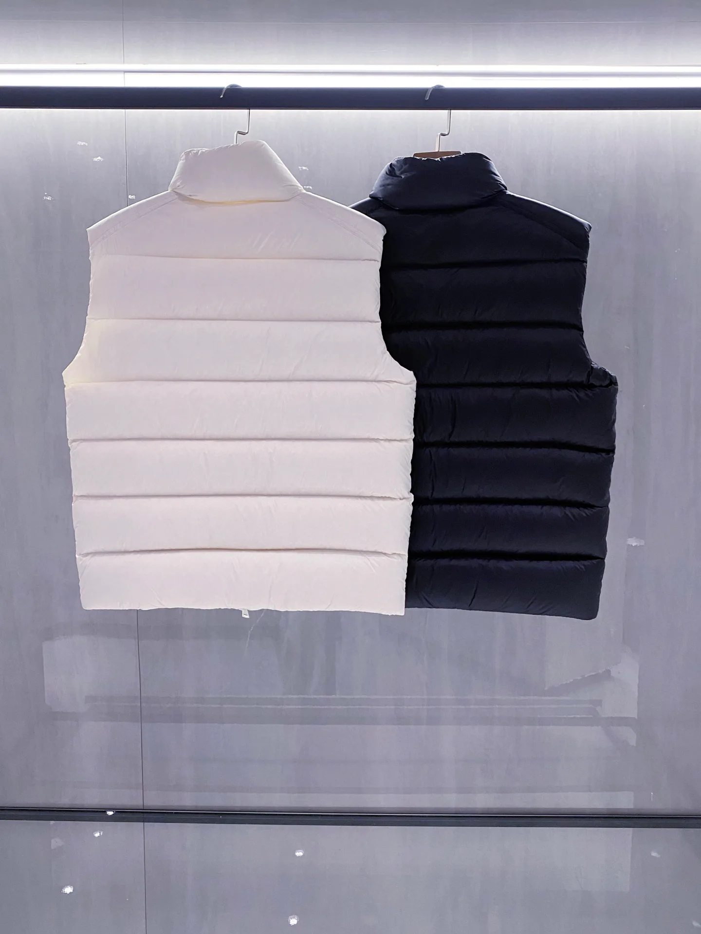 Жилеты Мужские Moncler 1807025