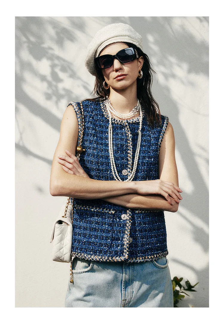 Жилеты Женские Chanel 6327259