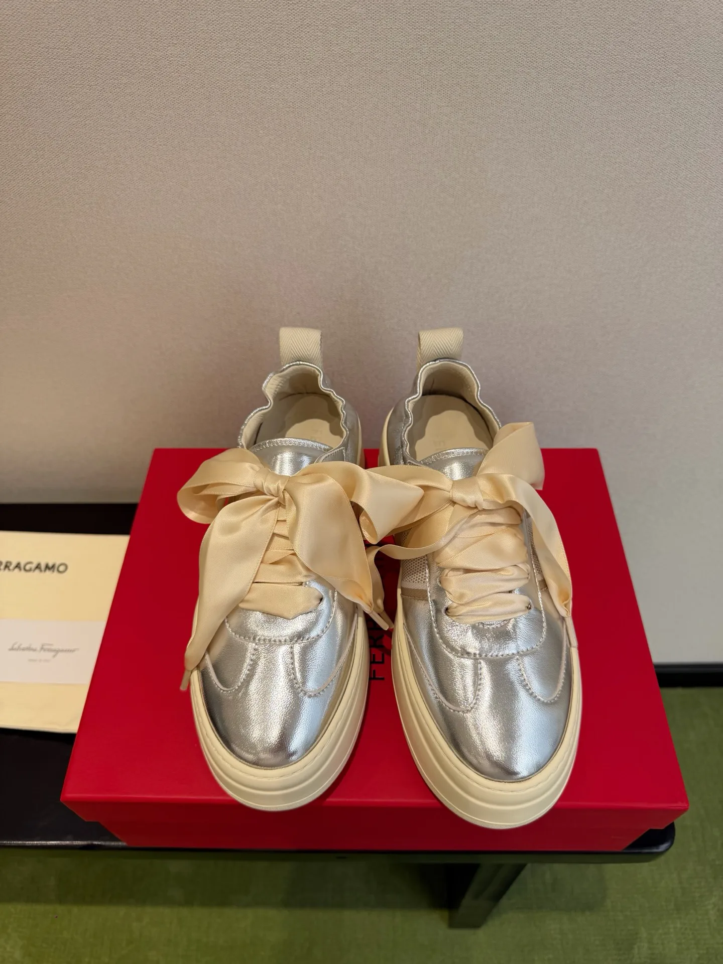 Туфли Женские Salvatore Ferragamo 12012516