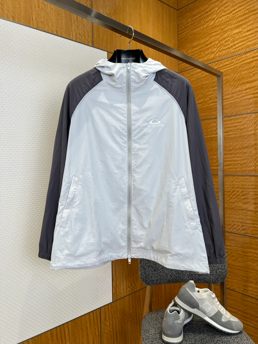 Куртки И Пуховики Мужские Balenciaga 13310866