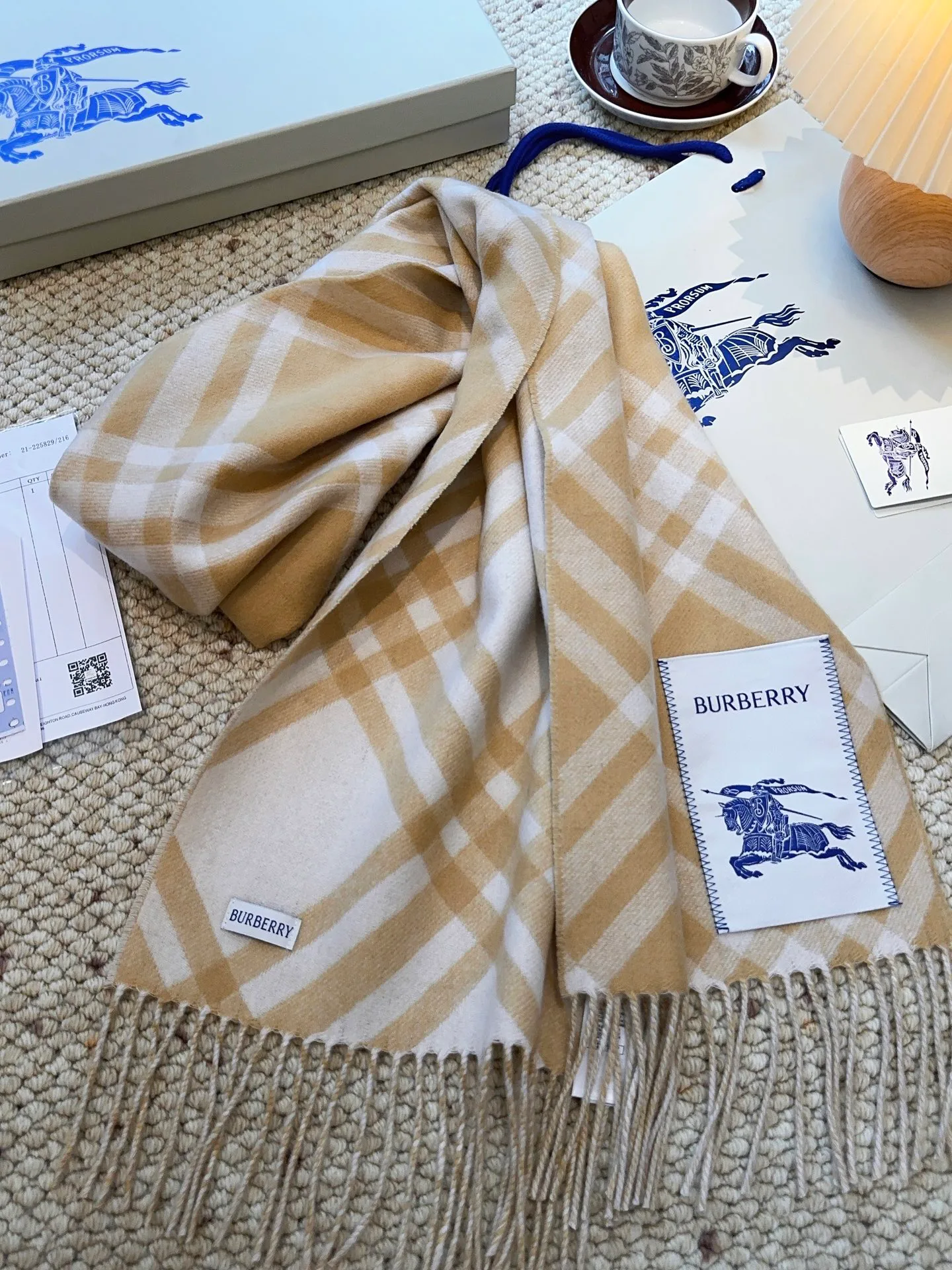Шарфы Burberry 18105487