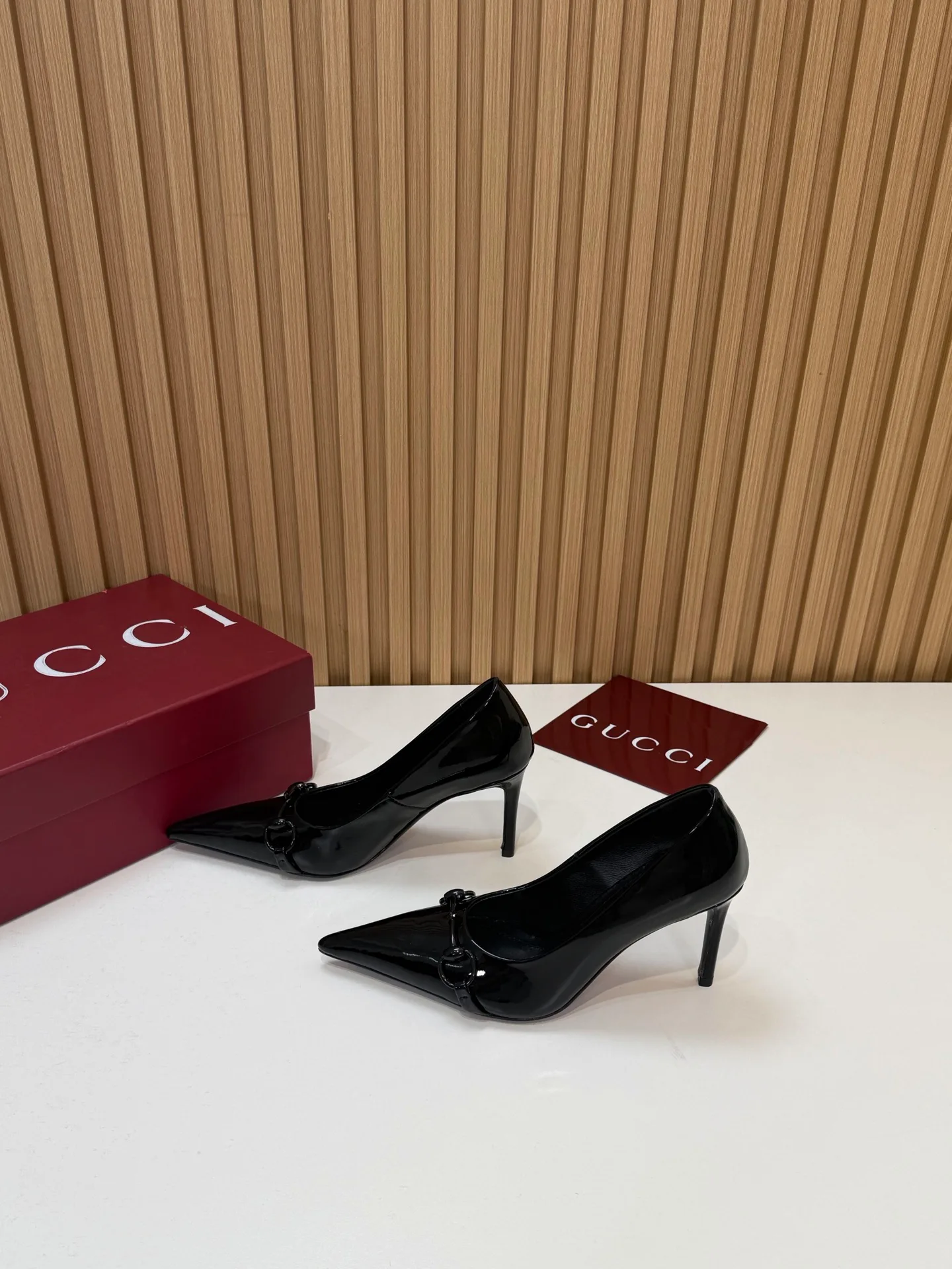 Туфли Женские Gucci 18700160