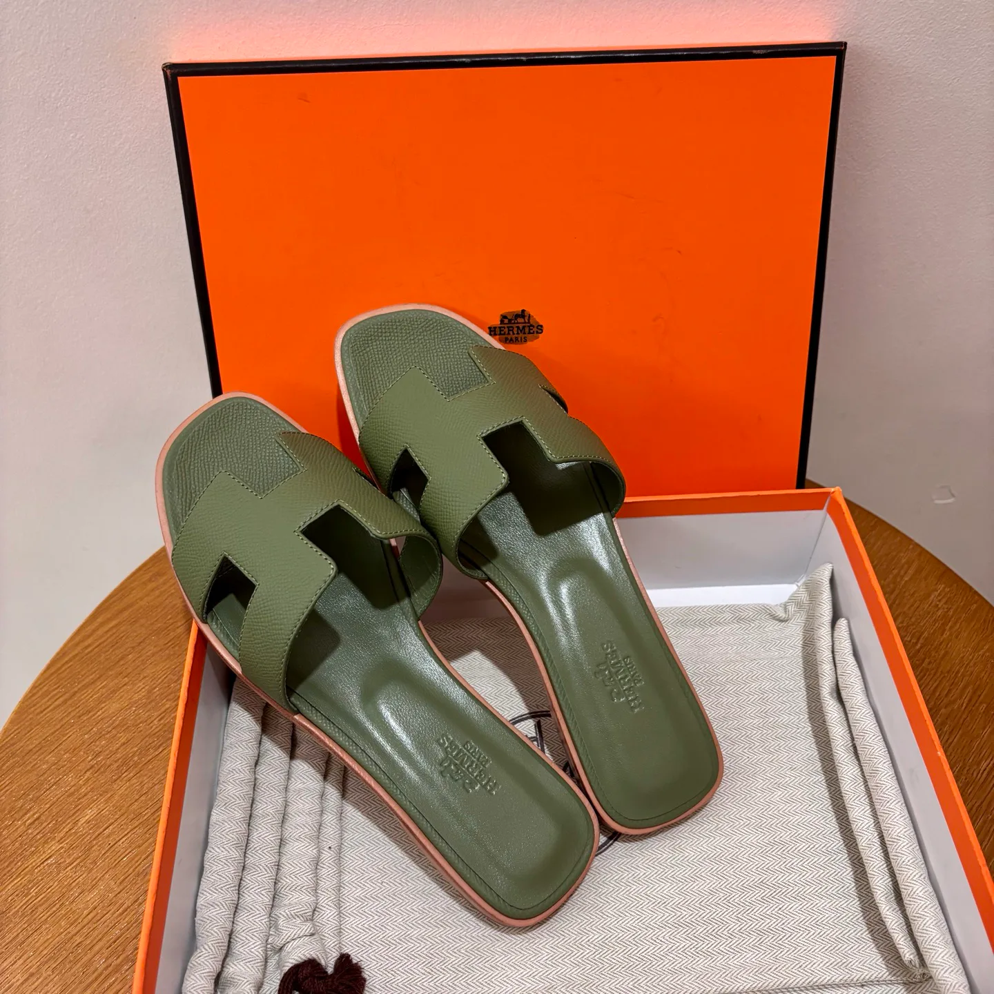 Шлепанцы Женские Hermes 135829