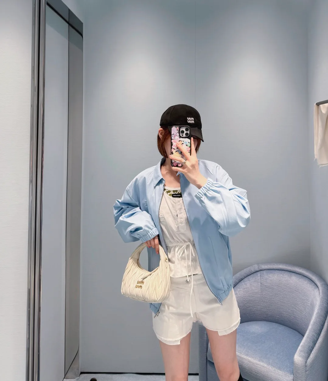 Куртки И Пуховики Женские Miu Miu 17606581