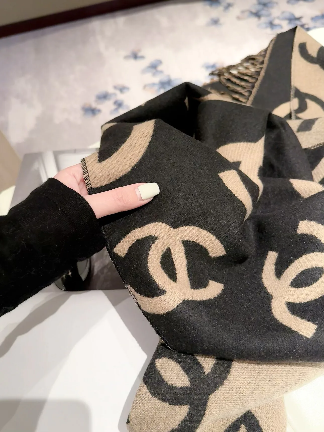 Шарфы Chanel 18222748