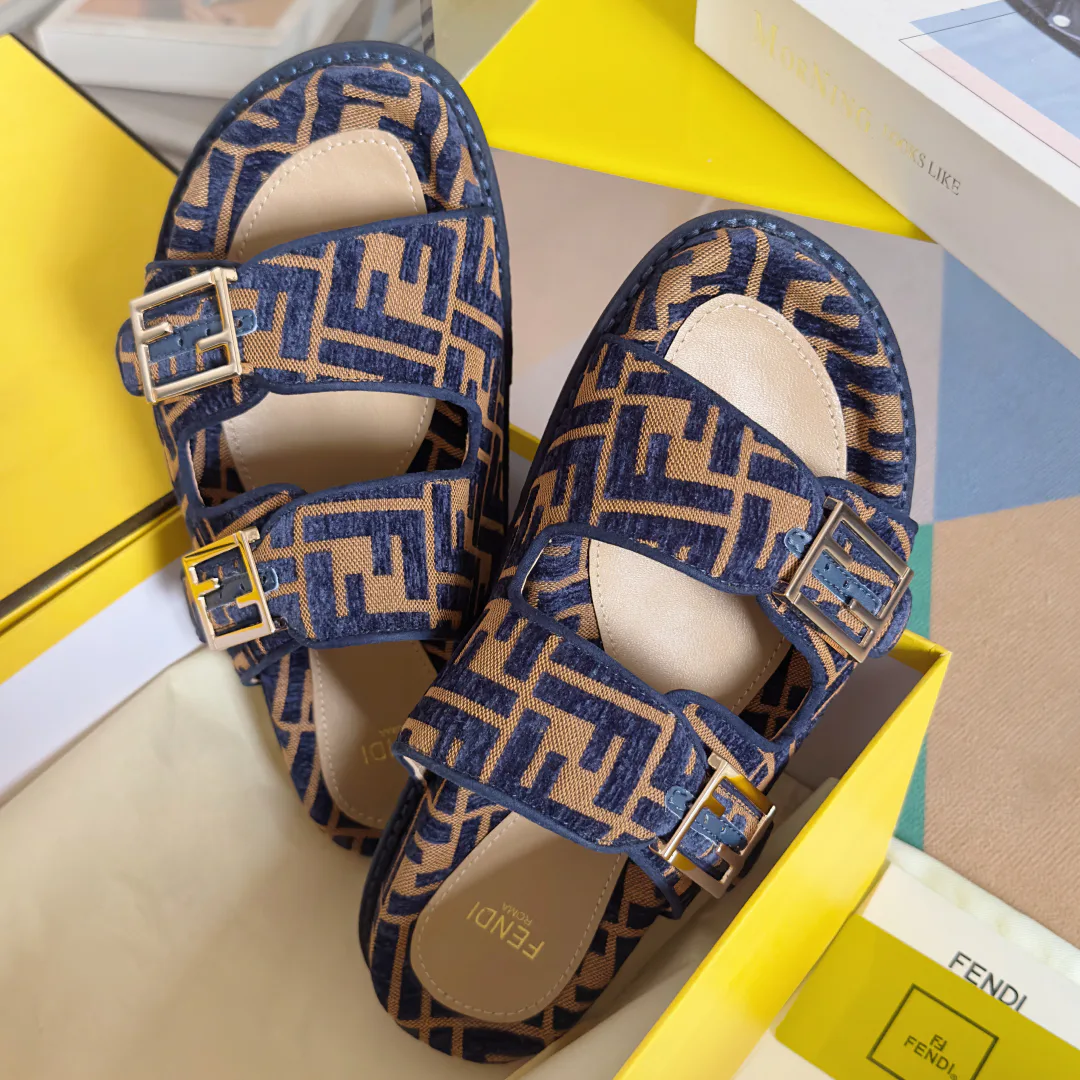 Шлепанцы Женские Fendi 34482