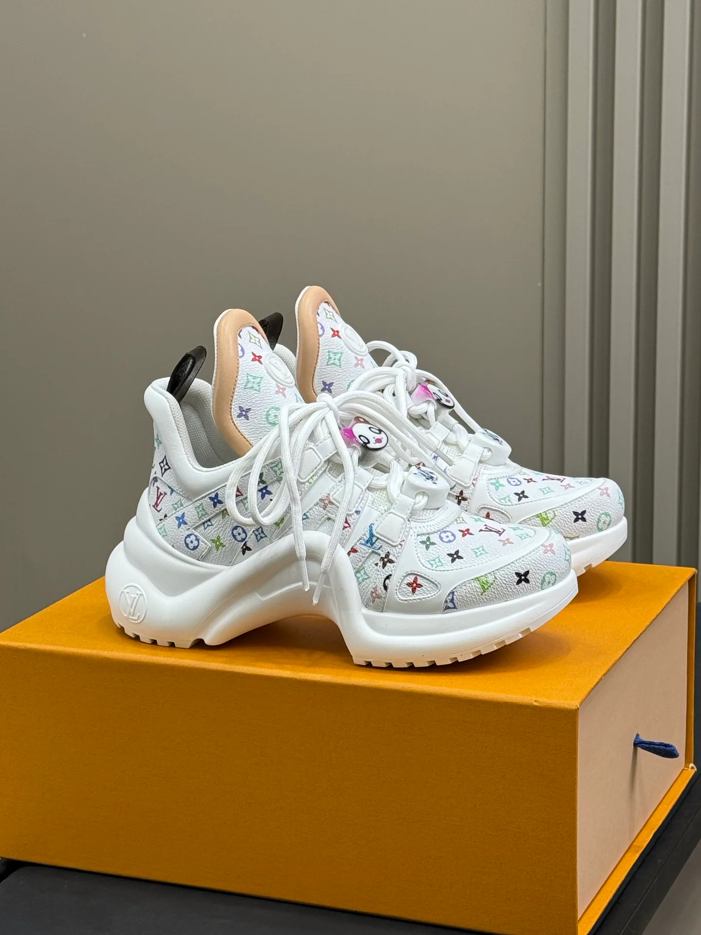 Кроссовки Женские Louis Vuitton 28556