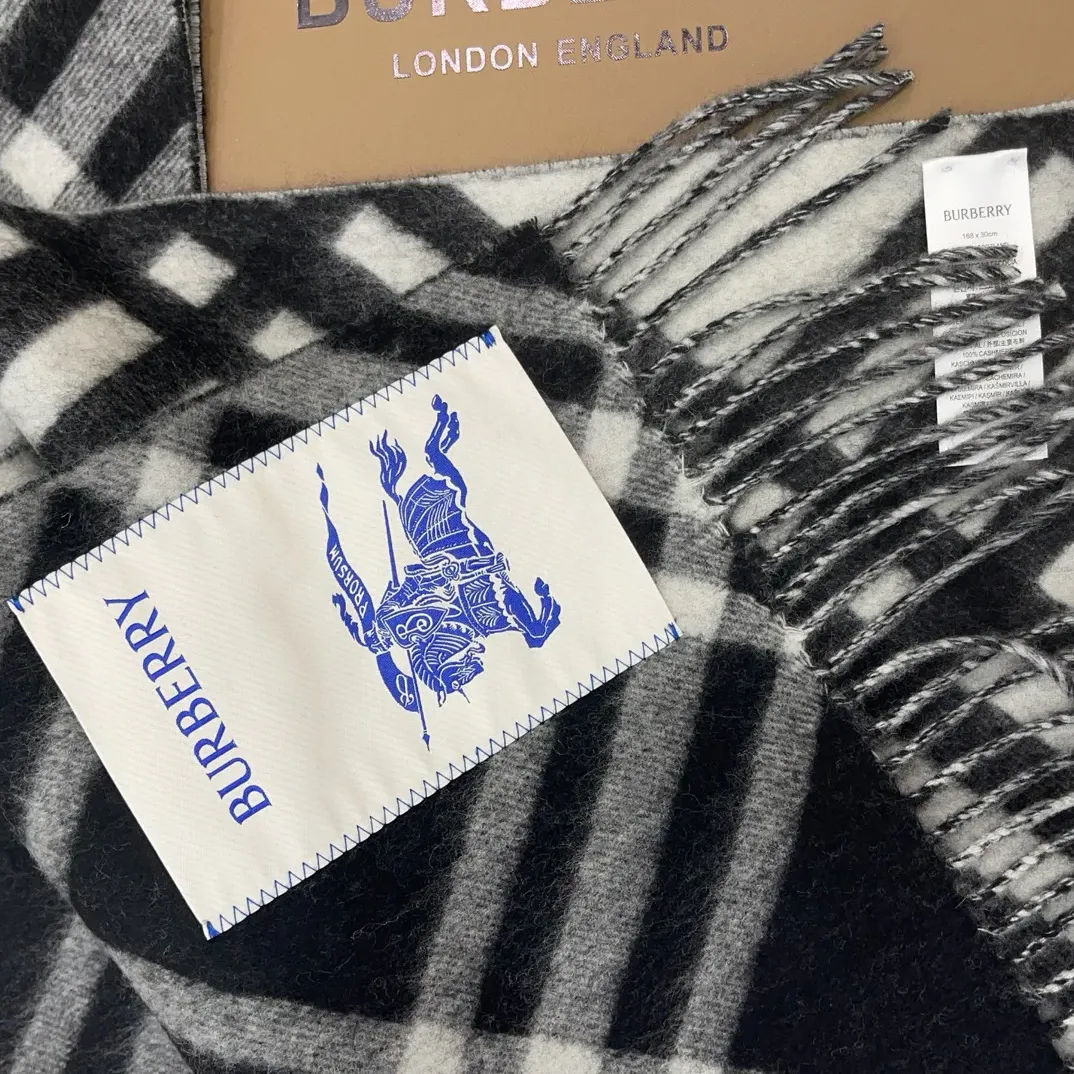 Шарфы Burberry 1223990