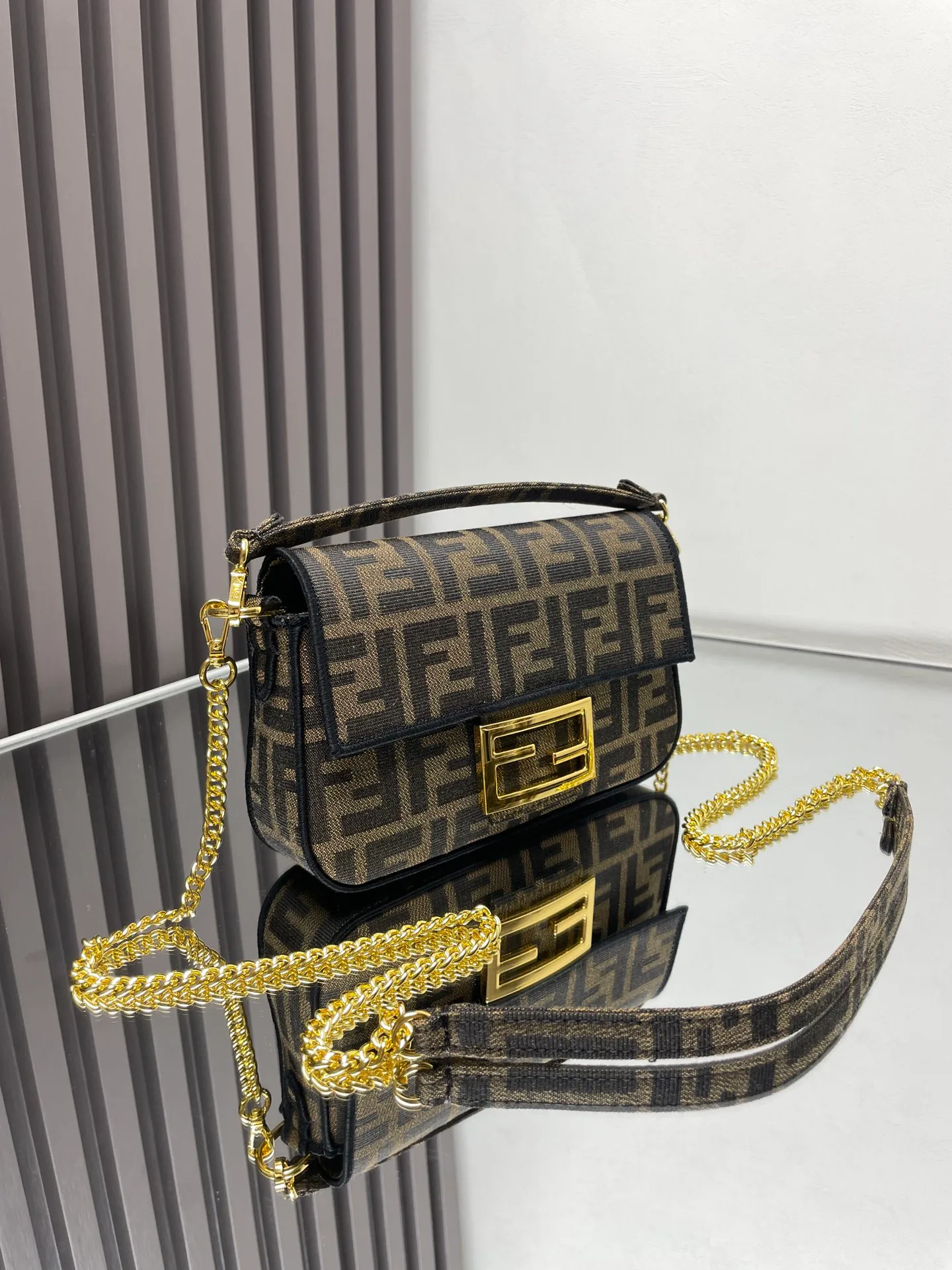 Классические Сумки Женские Fendi 13546254