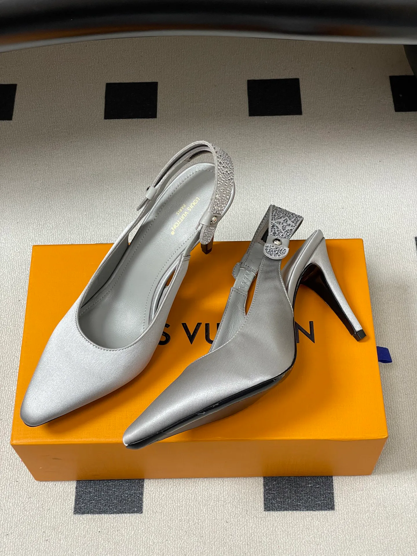 Туфли Женские Louis Vuitton 668703