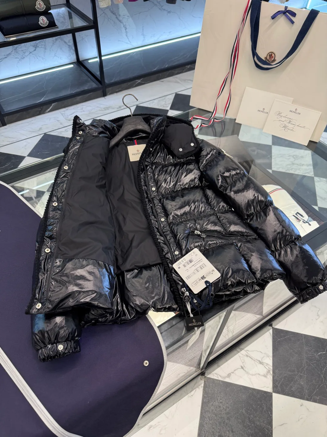 Куртки И Пуховики Женские Moncler 18741300