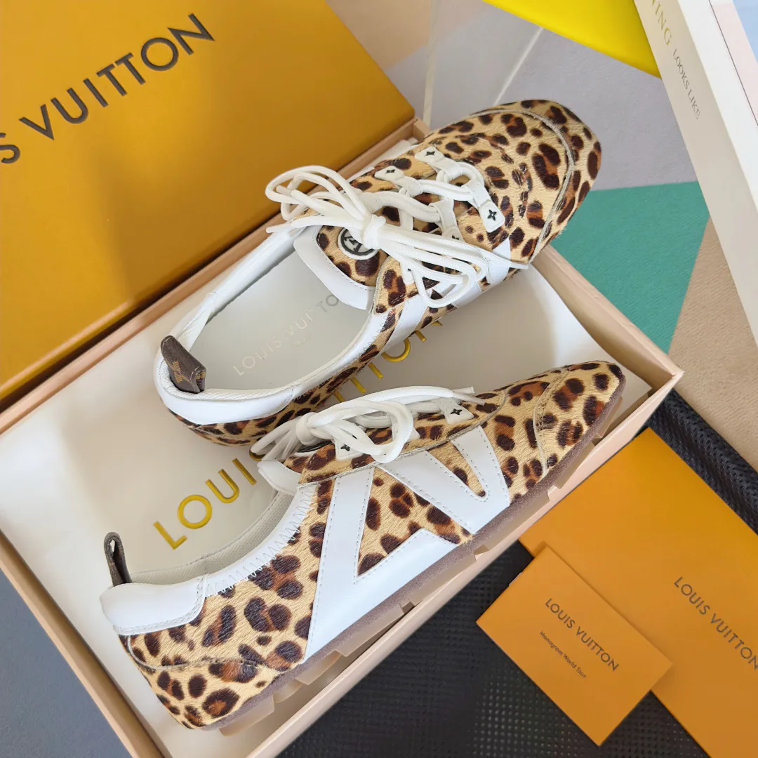 Кроссовки Женские Louis Vuitton 3098163