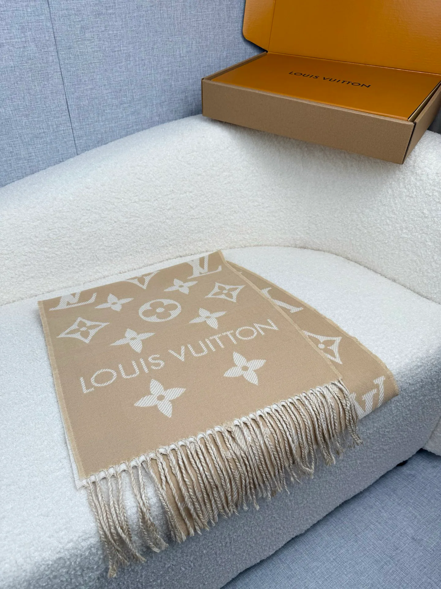 Шарфы Louis Vuitton 1422227