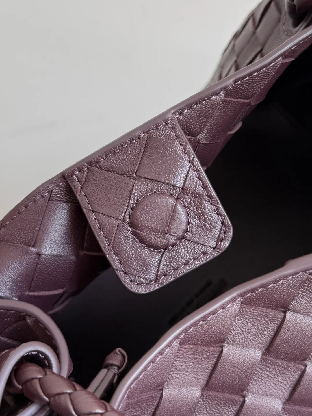 Классические Сумки Женские Bottega Veneta 9860478