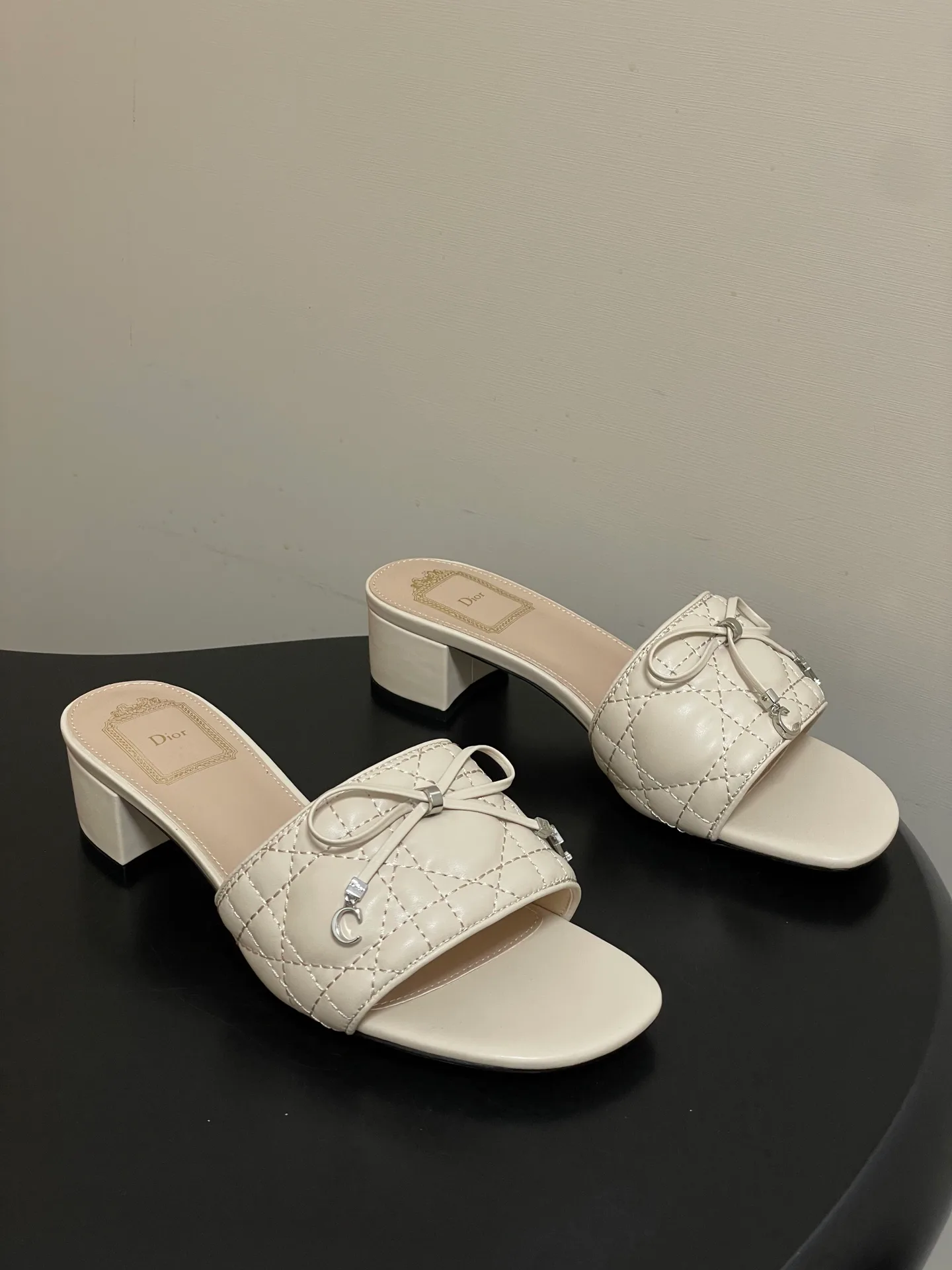 Босоножки Женские Christian Dior 12642387