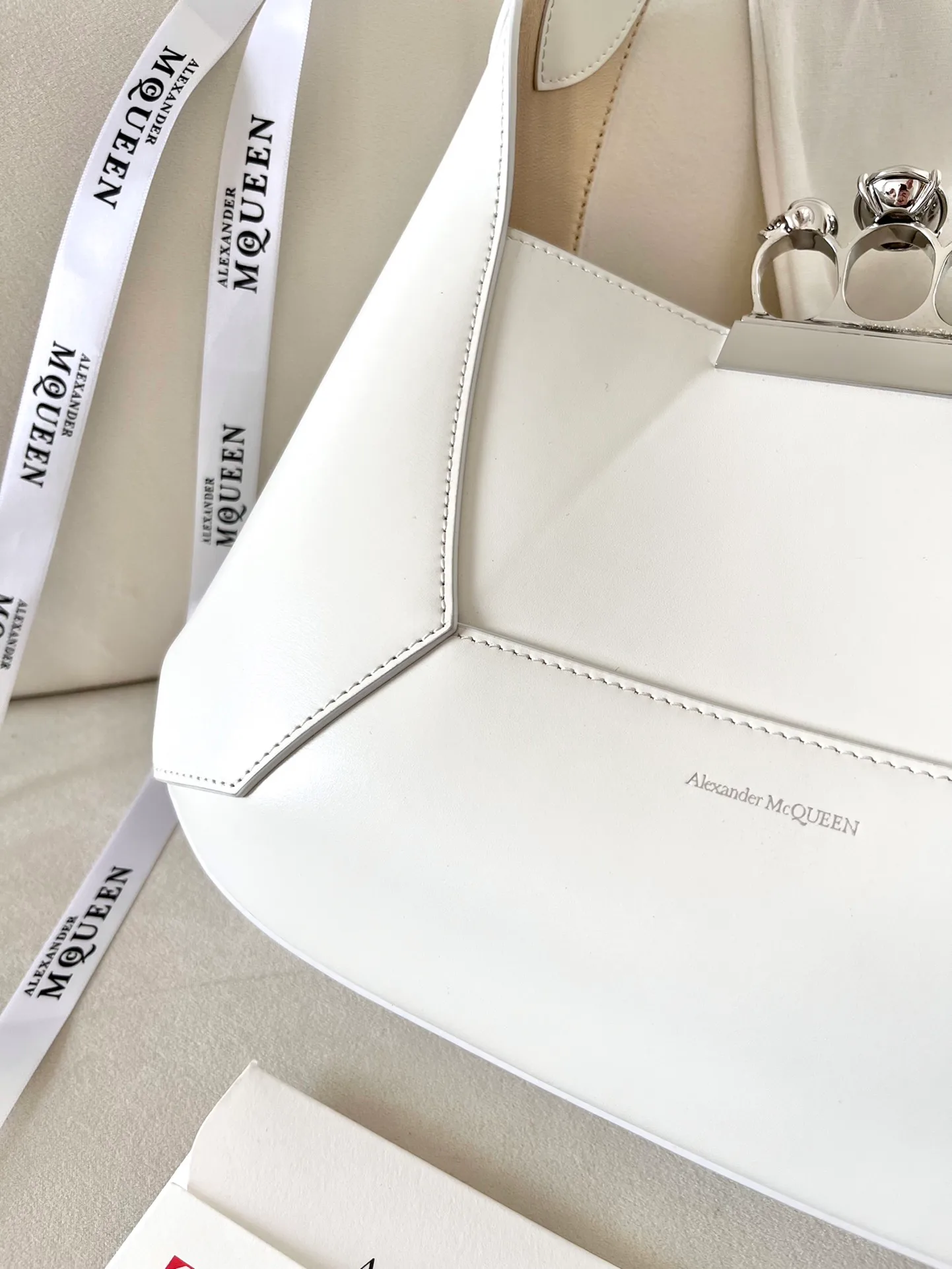 Сумки На Ремне Женские Alexander Mcqueen 11472546