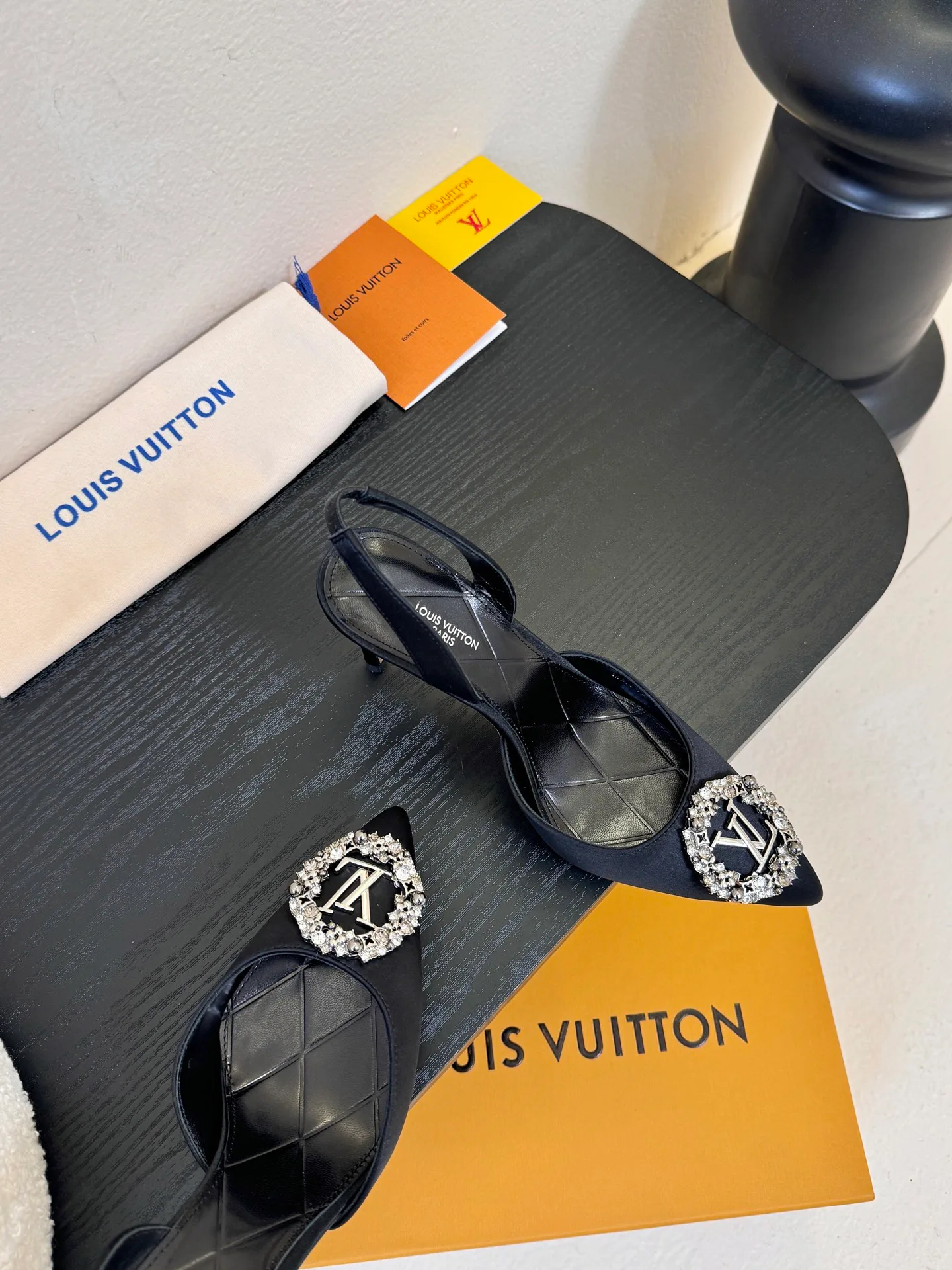 Туфли Женские Louis Vuitton 2169007