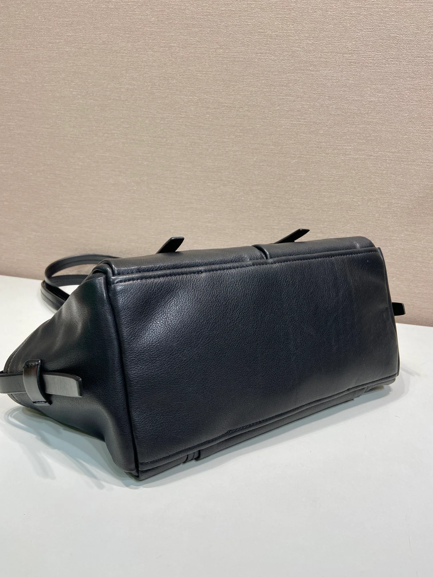 Классические Сумки Женские Prada 11886395