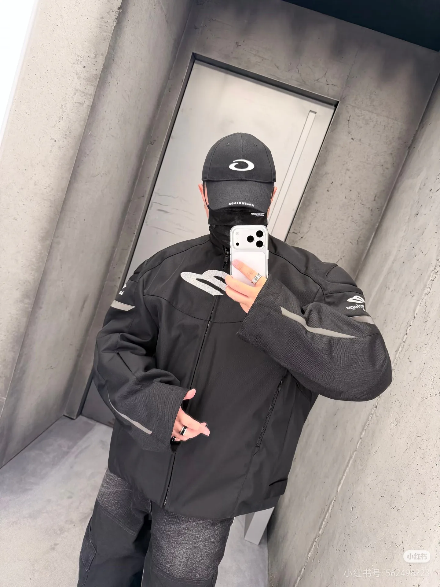 Куртки И Пуховики Мужские Balenciaga 687138