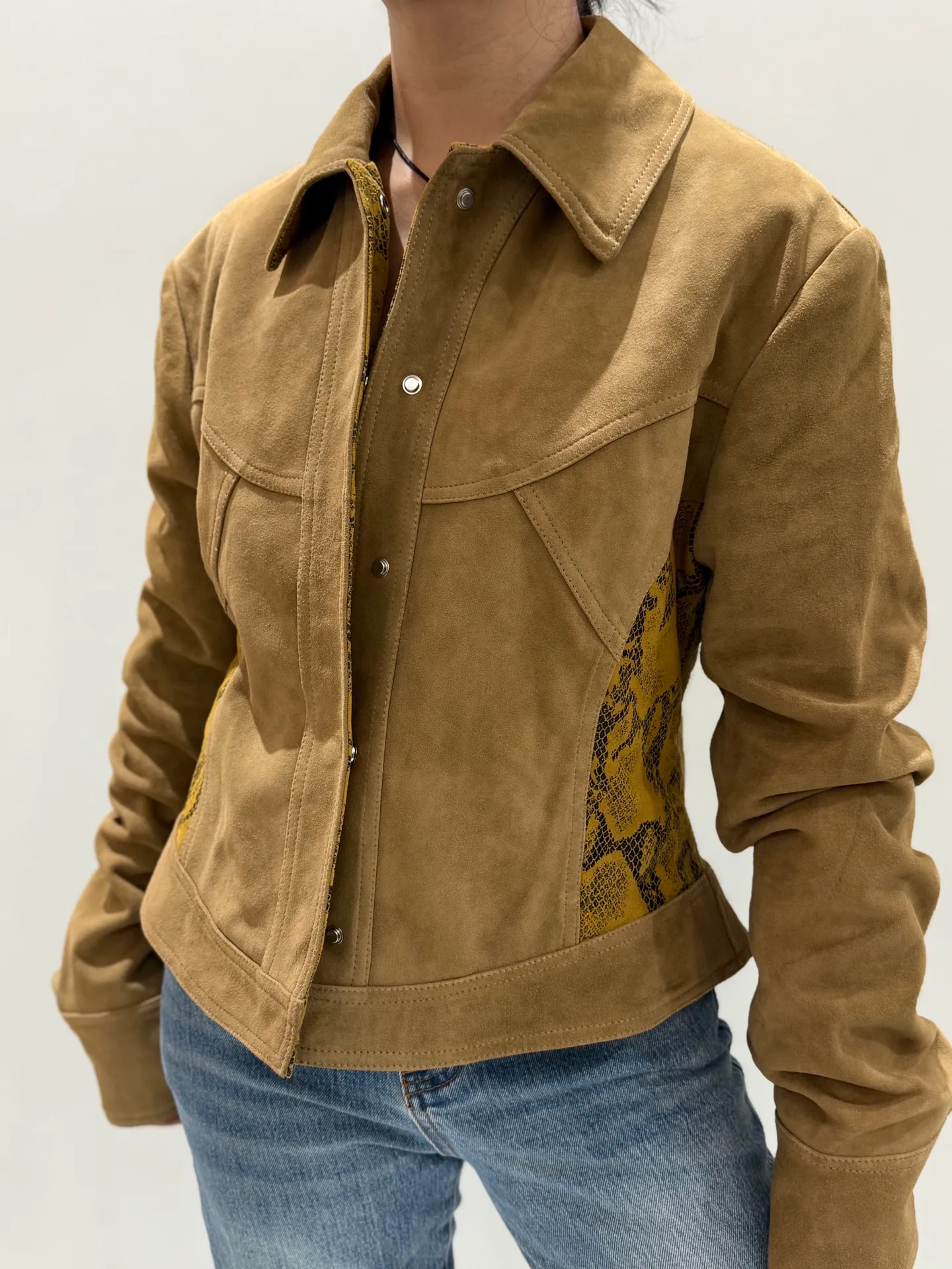 Куртки Женские Yves Saint Laurent Куртки Женские Yves Saint Laurent