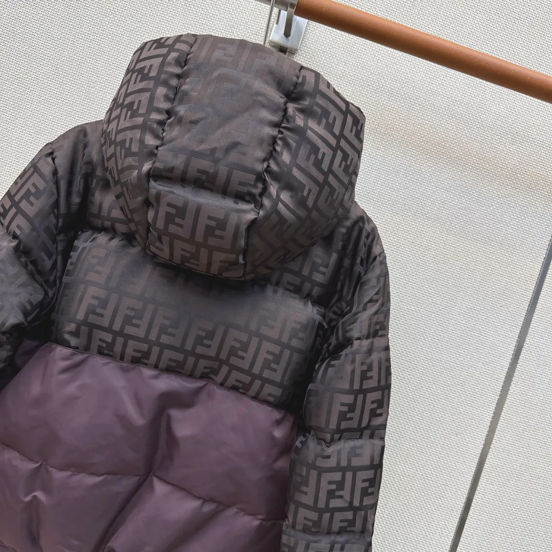 Куртки И Пуховики Женские Fendi 18279065