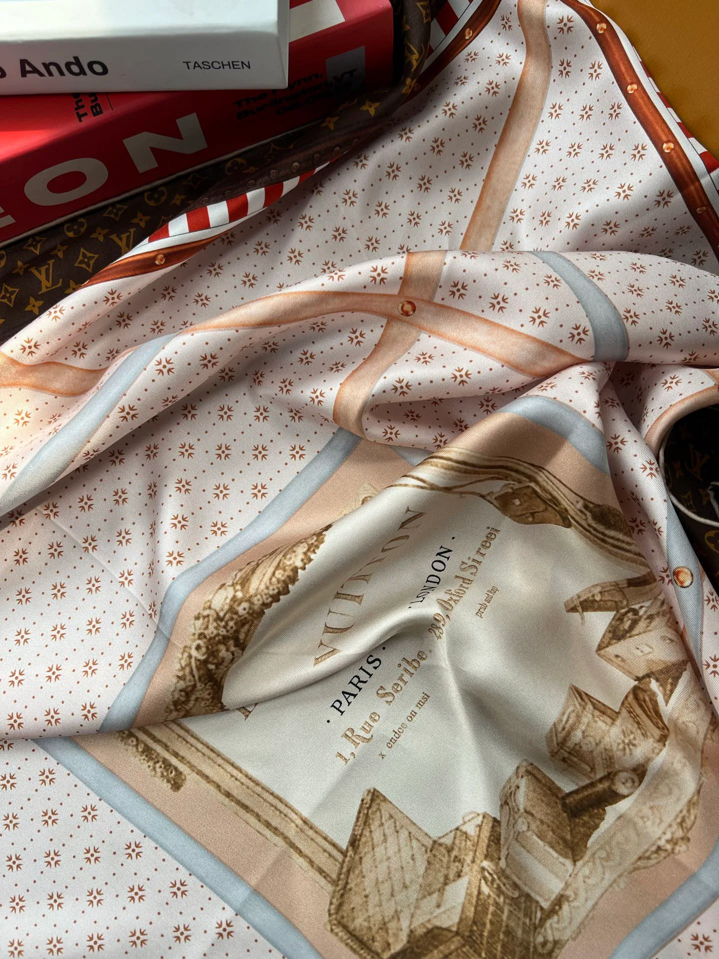 Платки Louis Vuitton 13478527