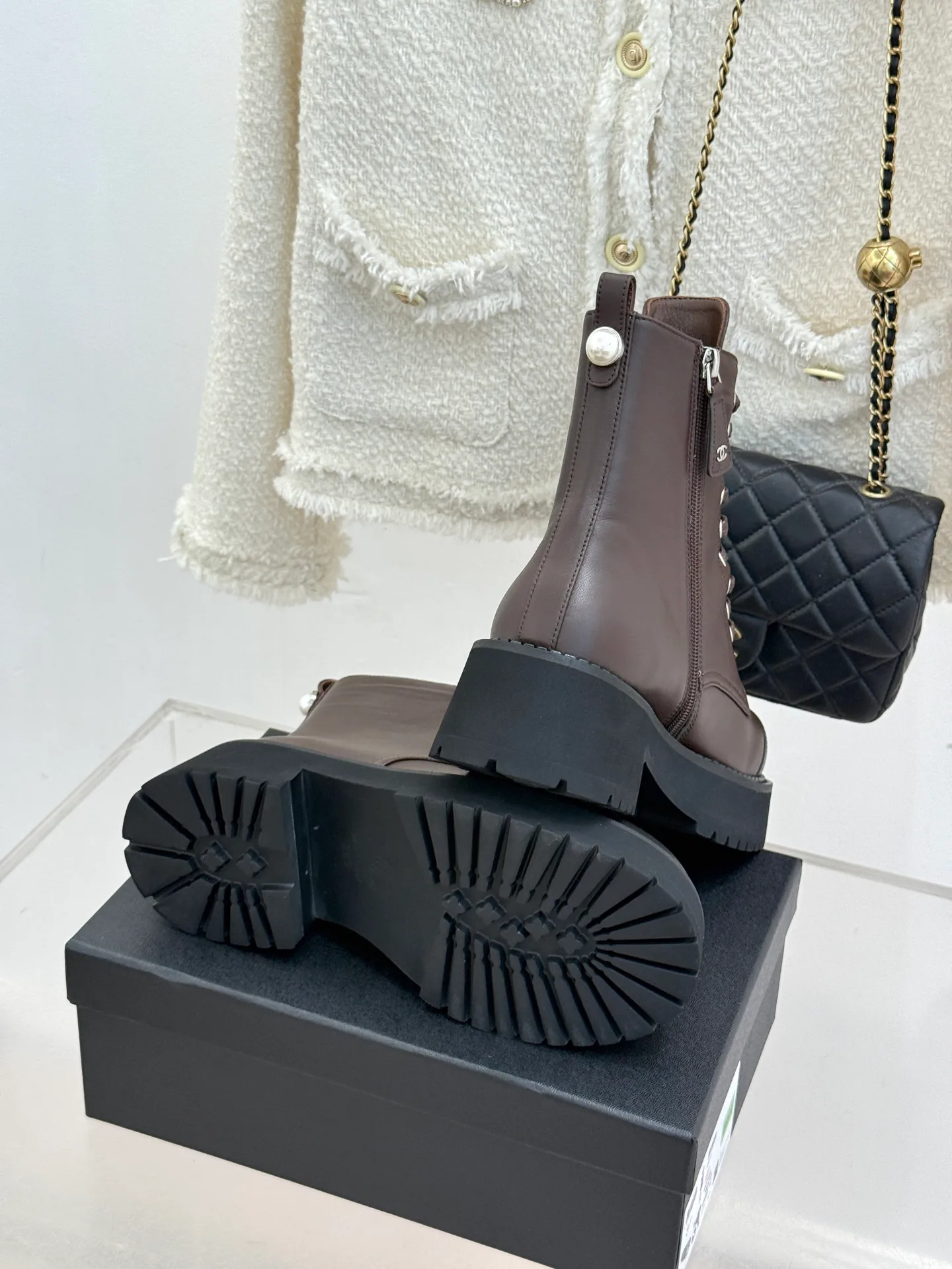 Ботинки Женские Chanel 19570325