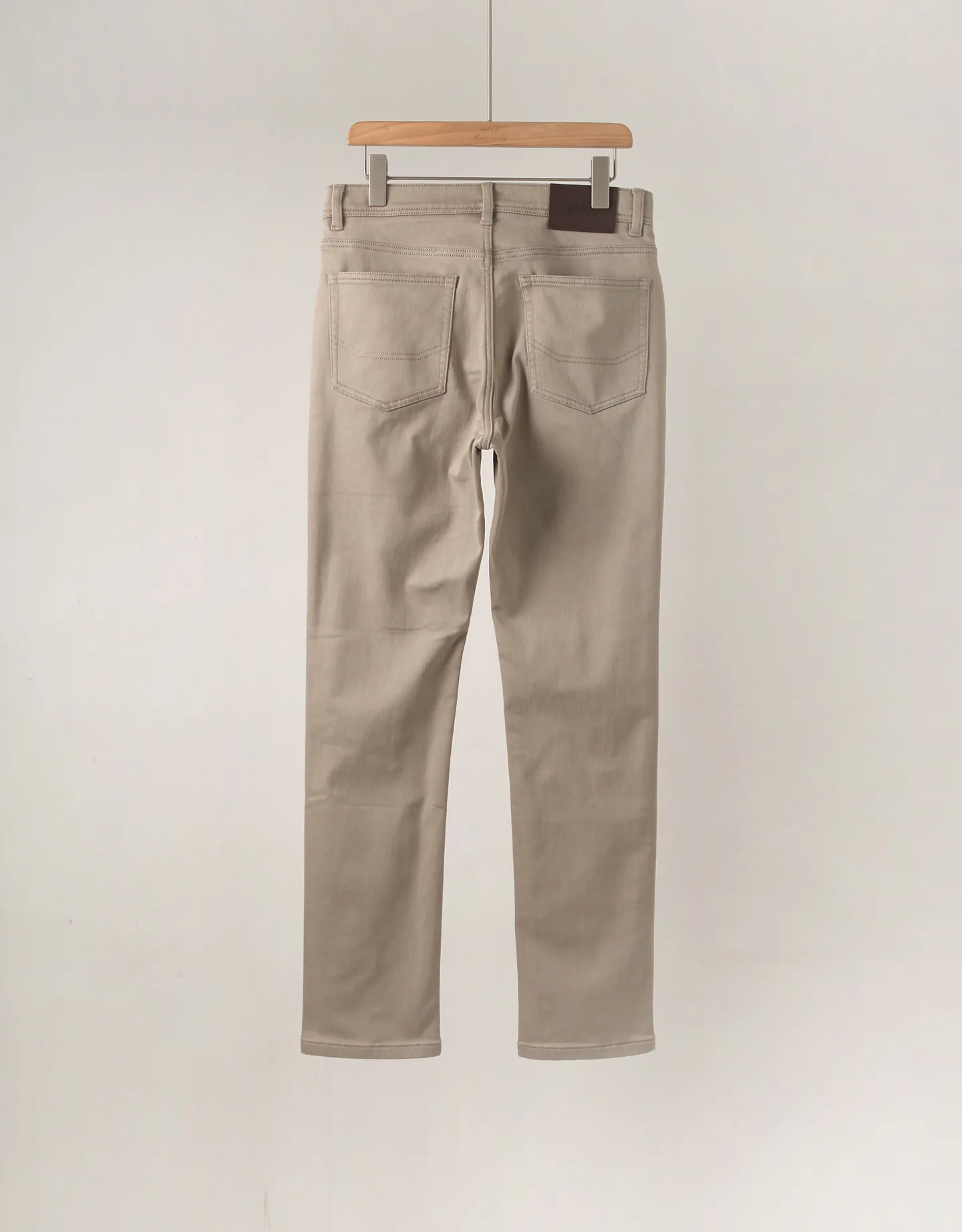 Джинсы Мужские Brioni 18368973