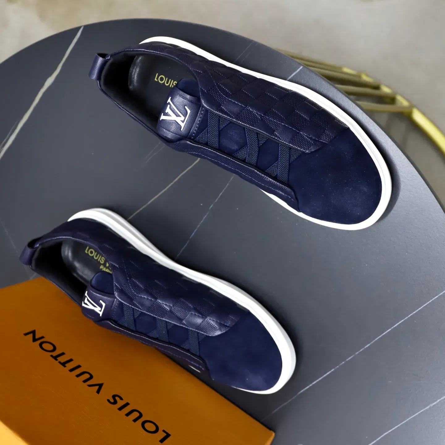 Кроссовки Мужские Louis Vuitton 715990