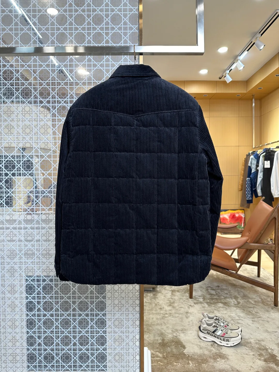 Куртки И Пуховики Мужские Moncler 18209781