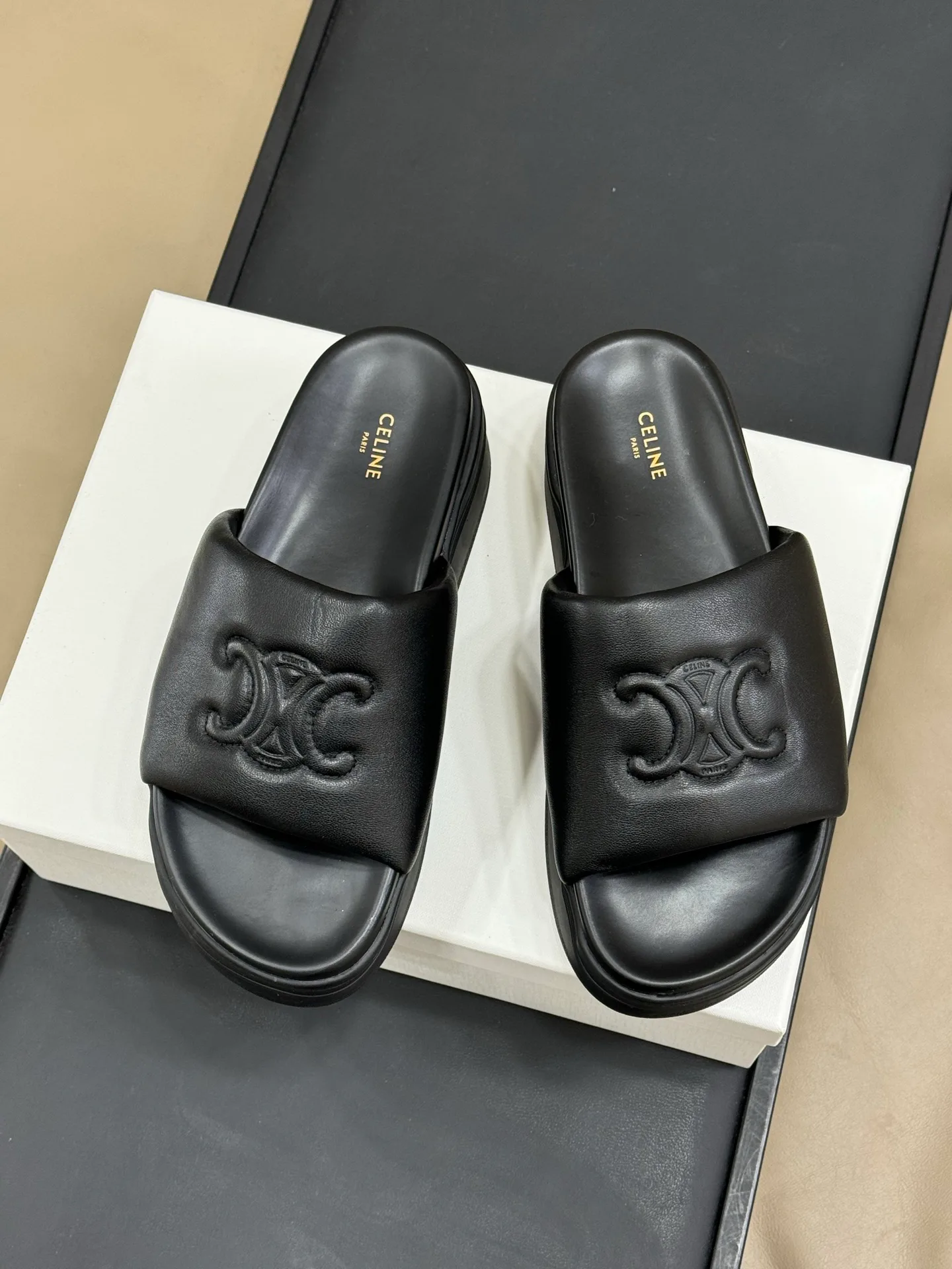 Шлепанцы Женские Celine 27906