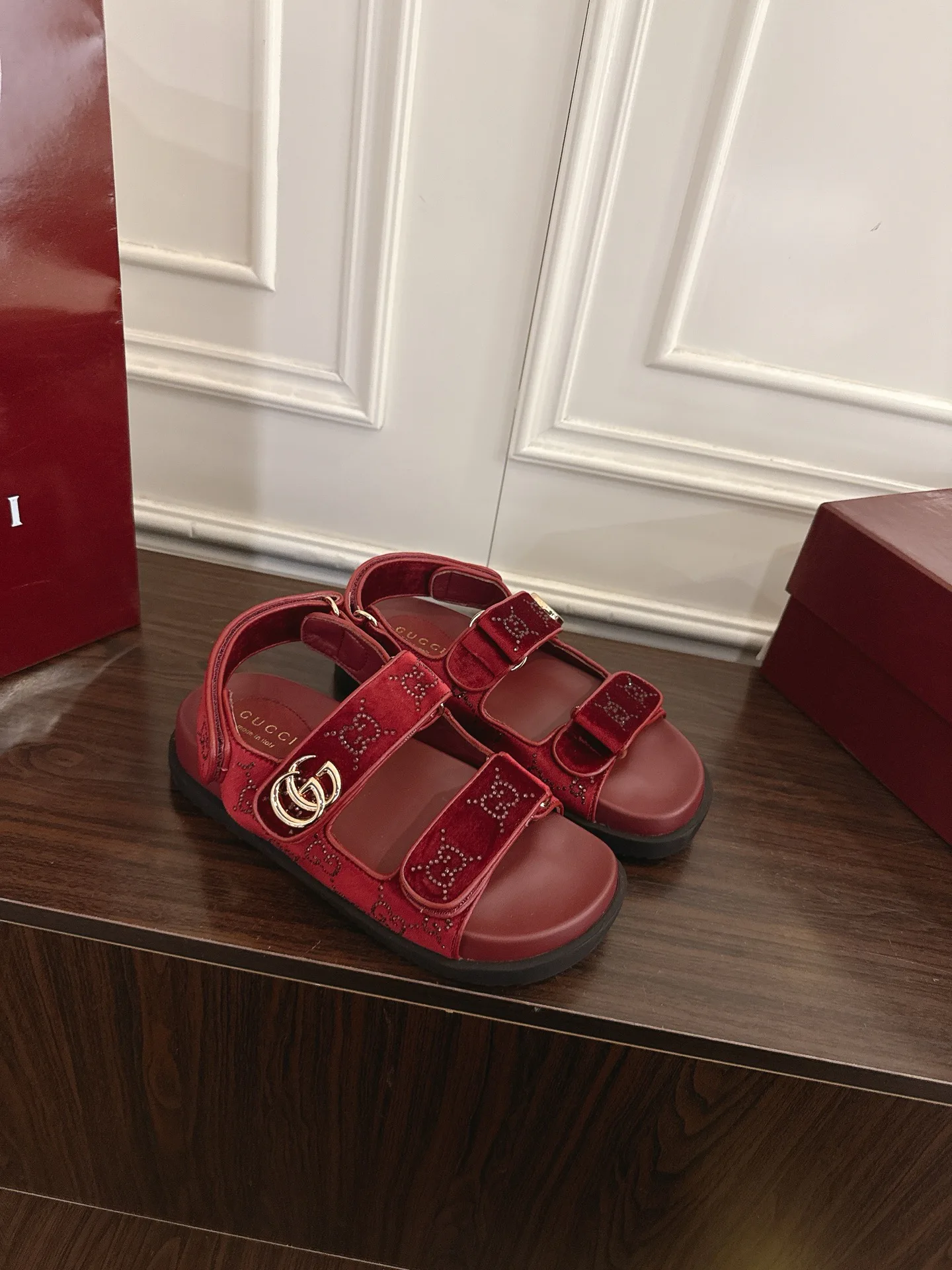 Сандалии Женские Gucci 13540611