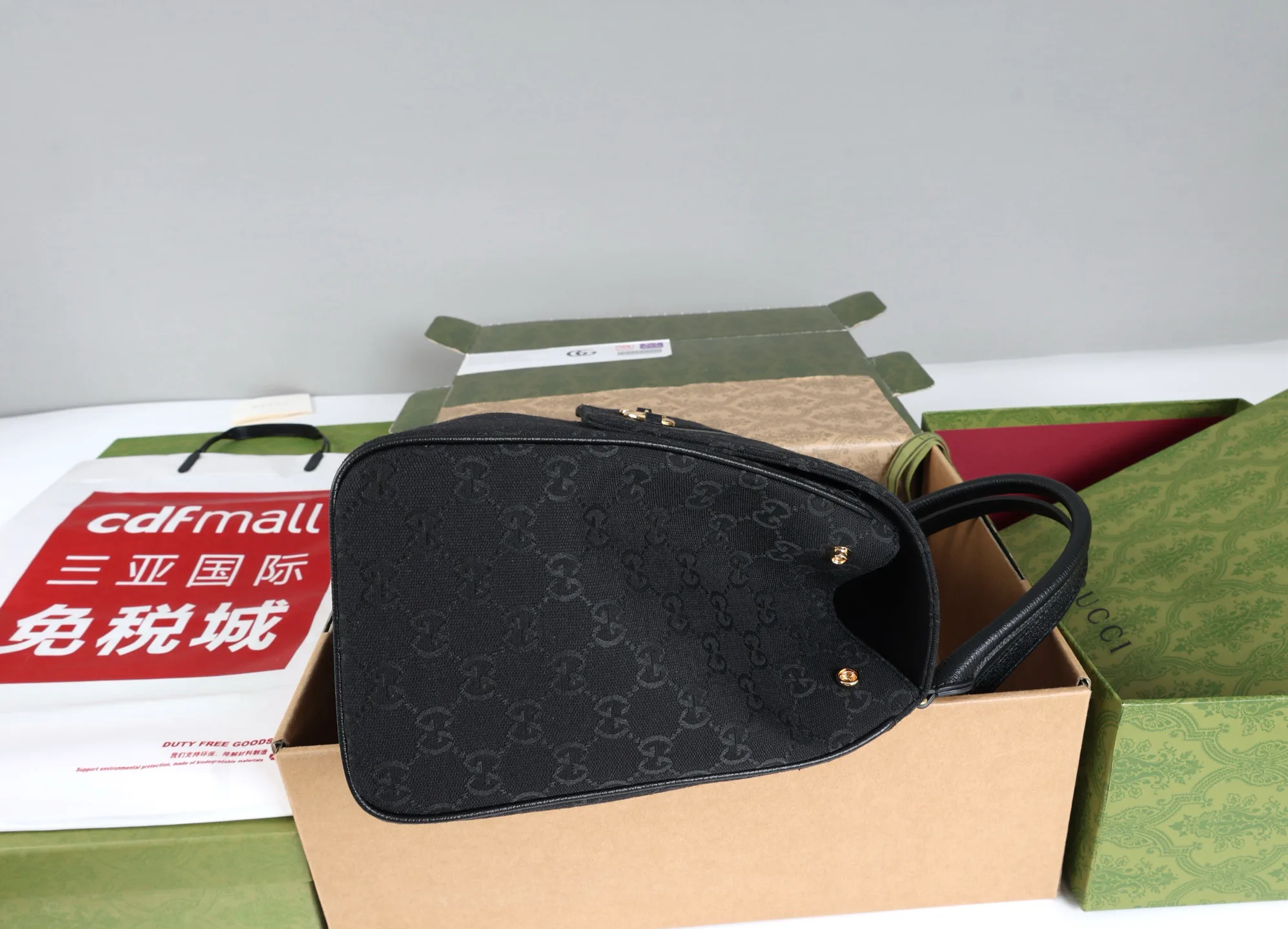 Классические Сумки Женские Gucci 18250580