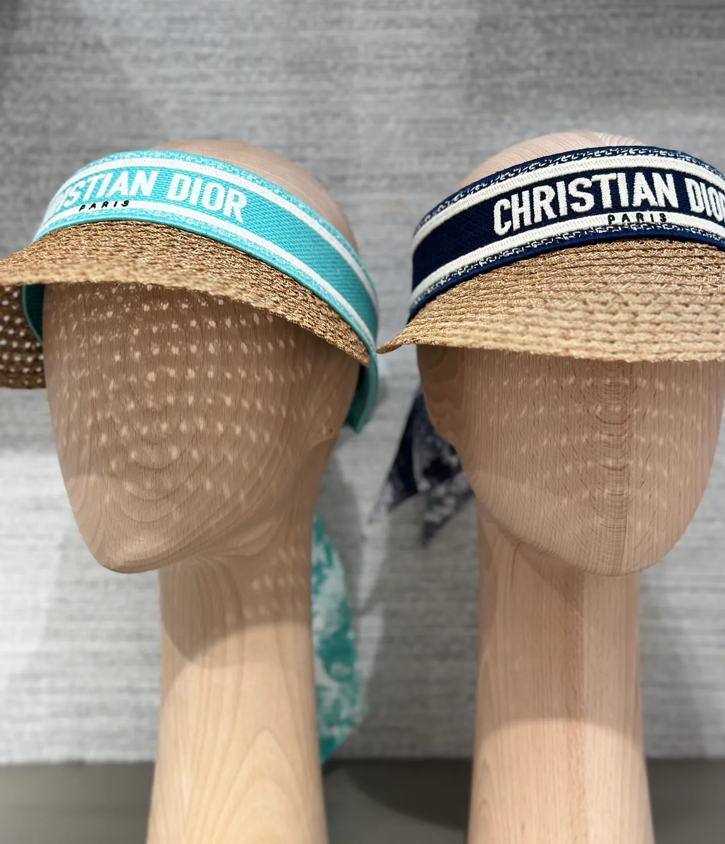 Головные Уборы Christian Dior 13294404