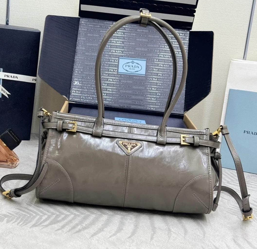 Классические Сумки Женские Prada 11462493