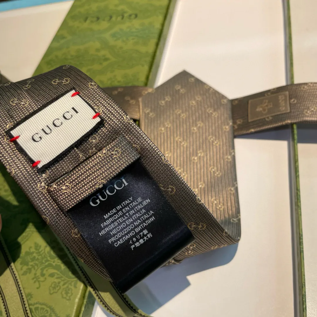 Шарфы Gucci 218381