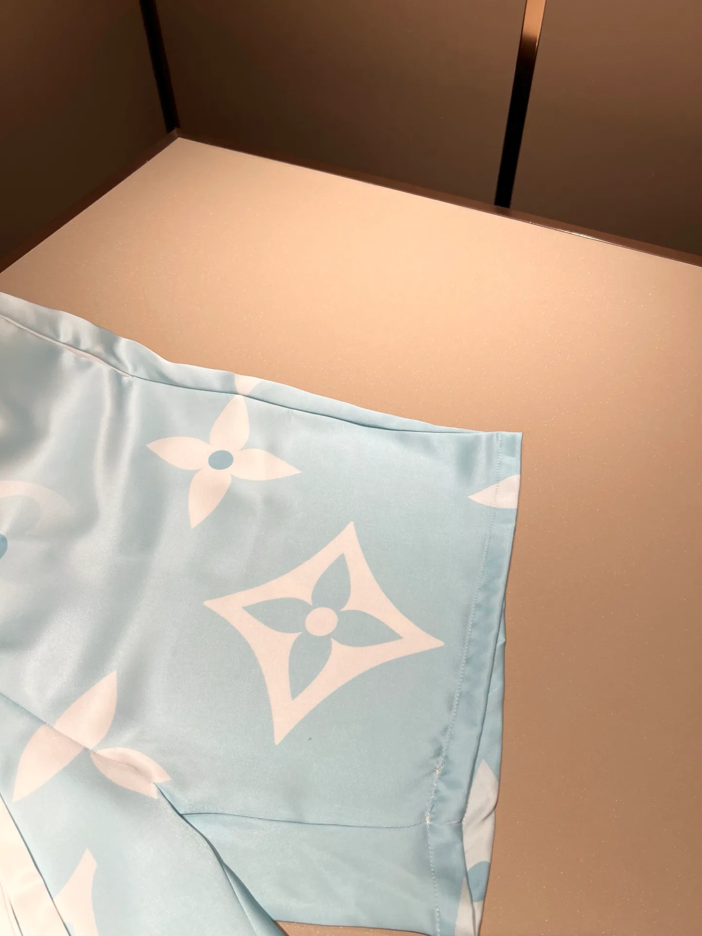 Шорты Мужские Louis Vuitton 60470