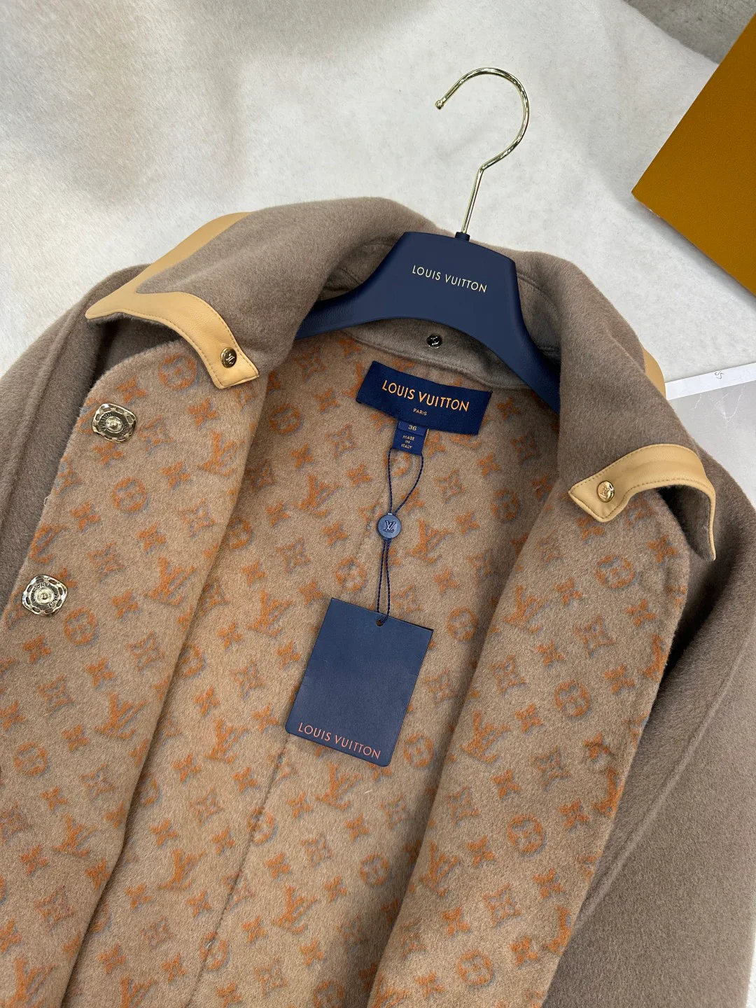 Пальто Женские Louis Vuitton 20099691