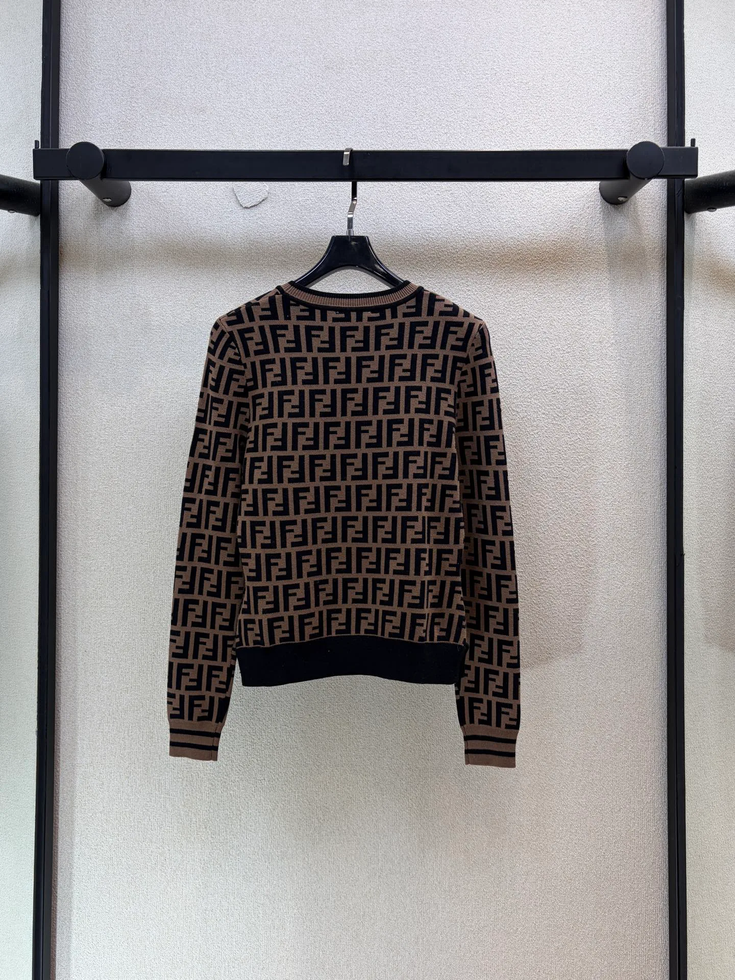 Джемперы И Свитеры Женские Fendi 18128354
