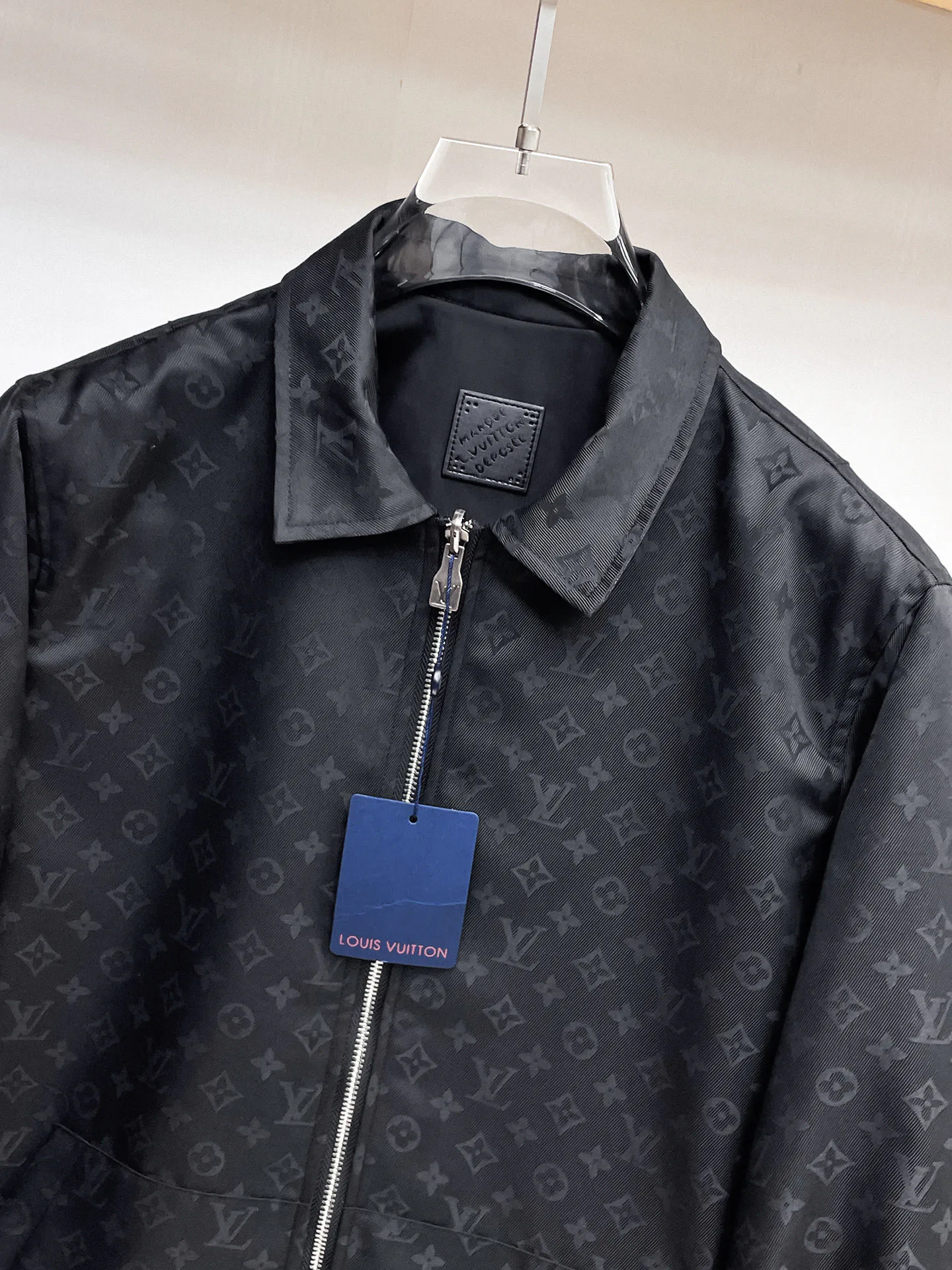 Куртки И Пуховики Мужские Louis Vuitton 9352279