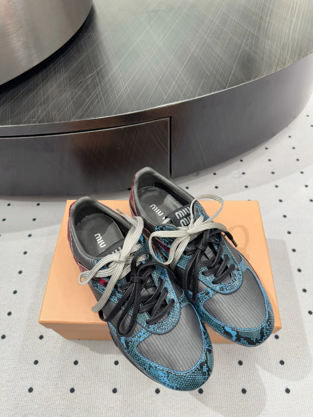 Кроссовки Женские Miu Miu 36065
