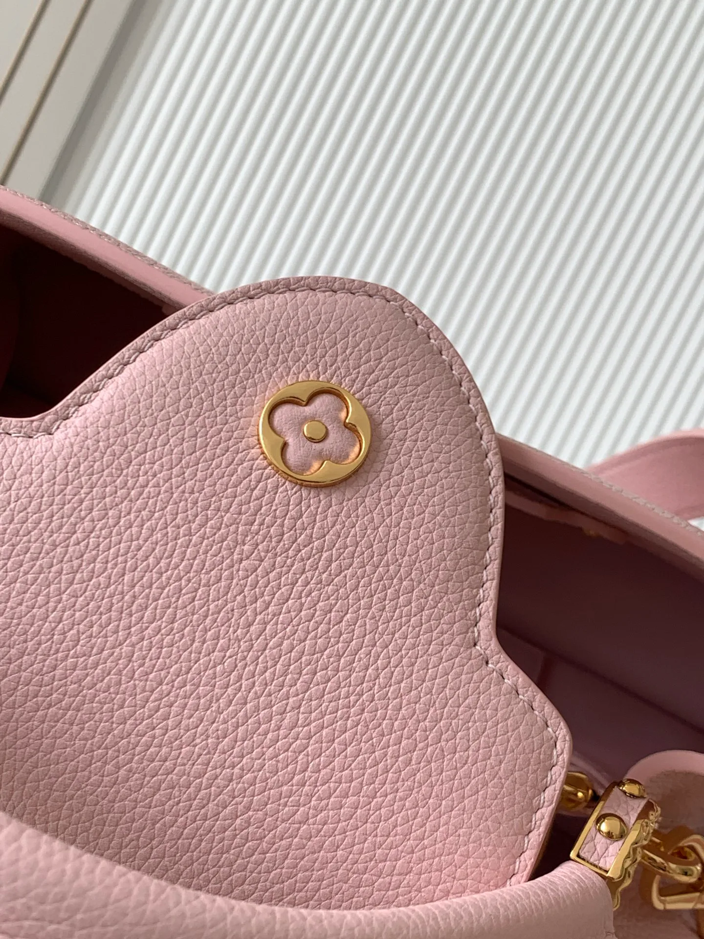 Классические Сумки Женские Louis Vuitton 17802977