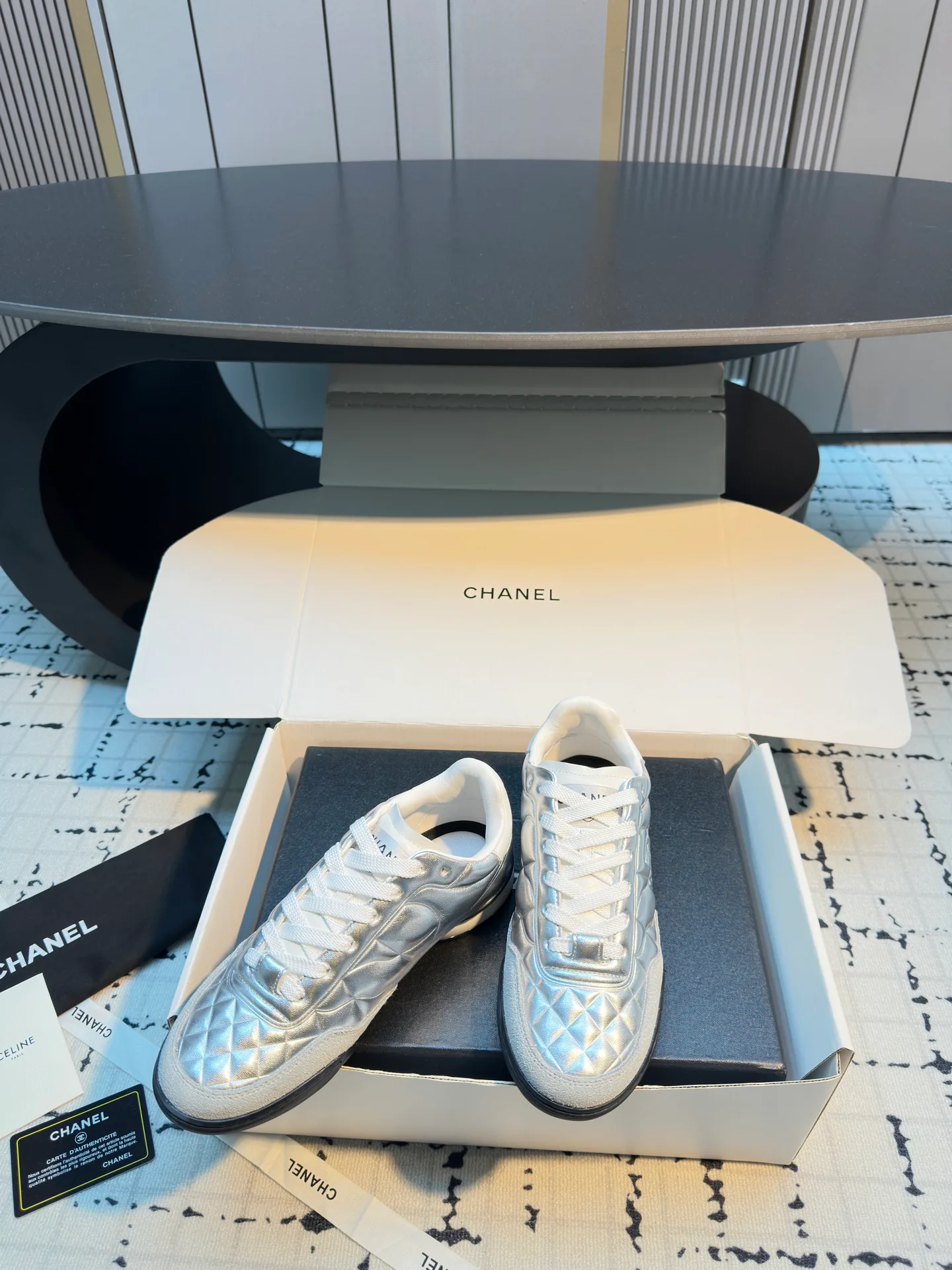 Кроссовки Женские Chanel 10468550