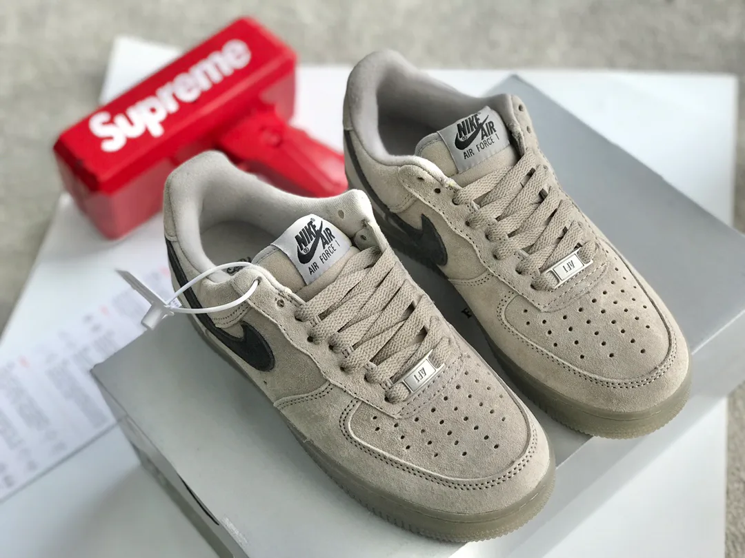 Кроссовки Женские Nike