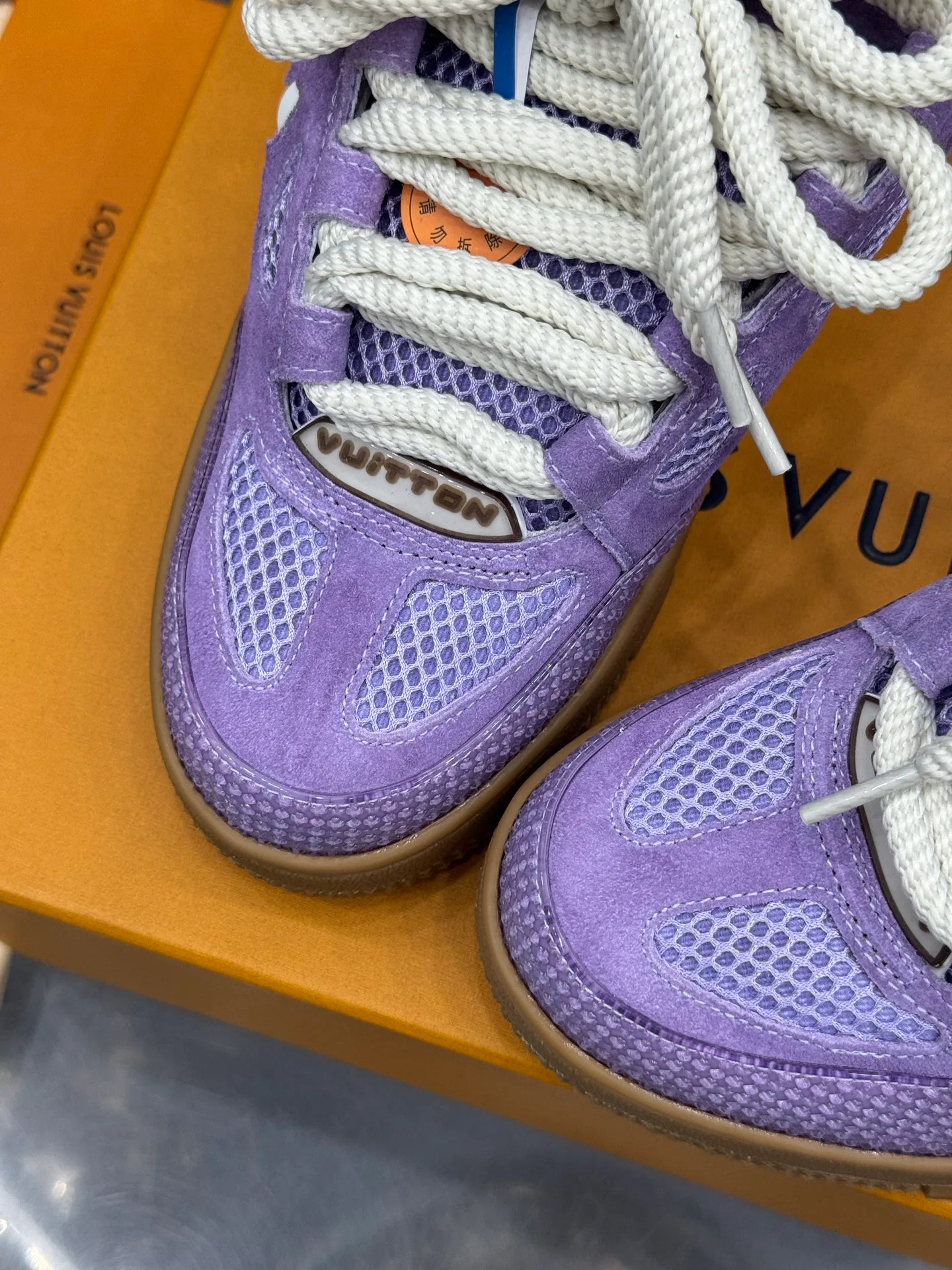 Кроссовки Мужские Louis Vuitton 19073414