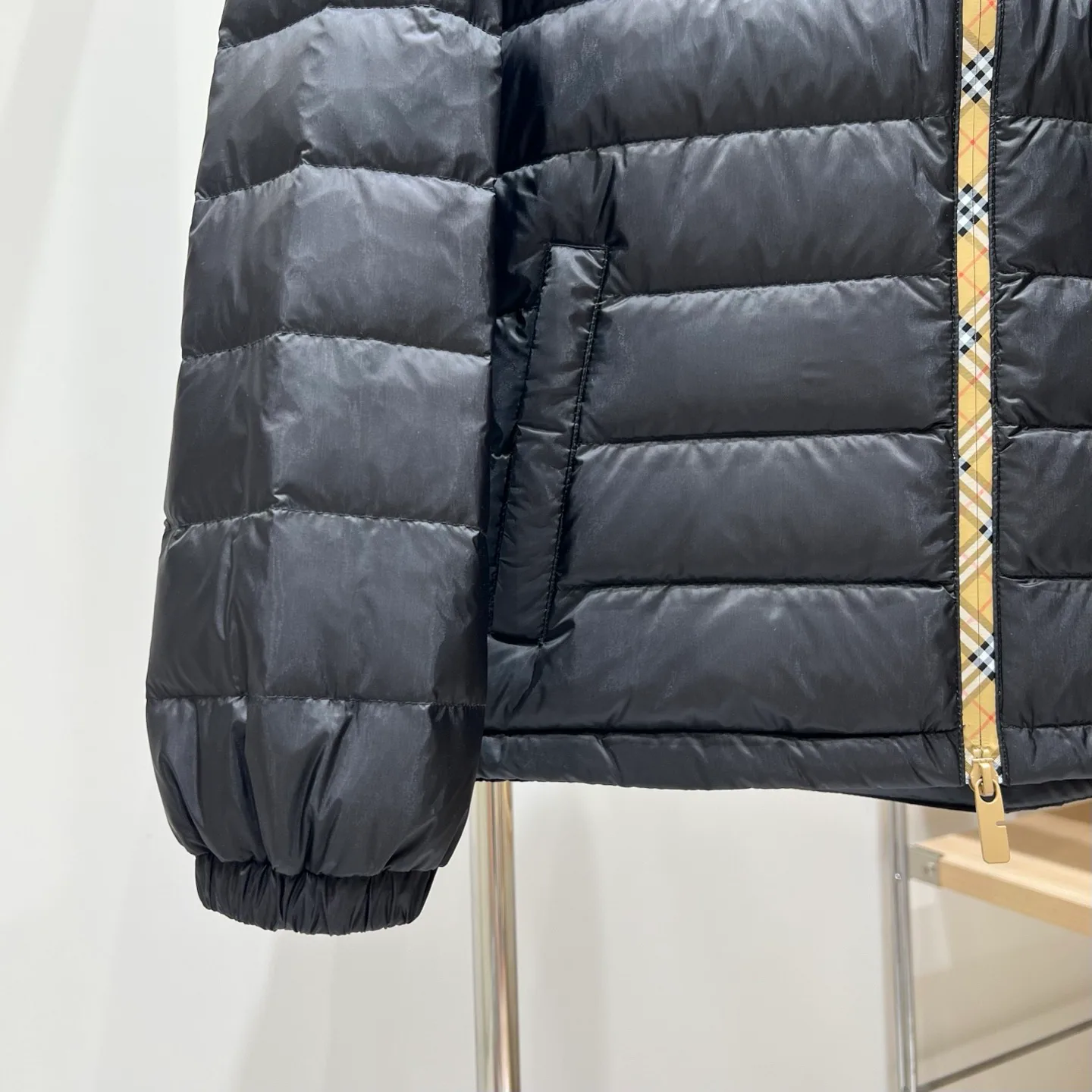 Куртки И Пуховики Женские Burberry 18110899