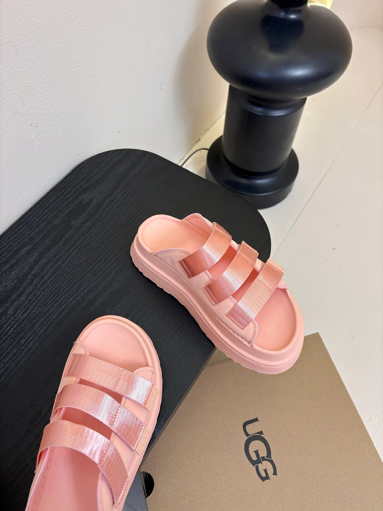 Шлепанцы Женские Ugg 302092